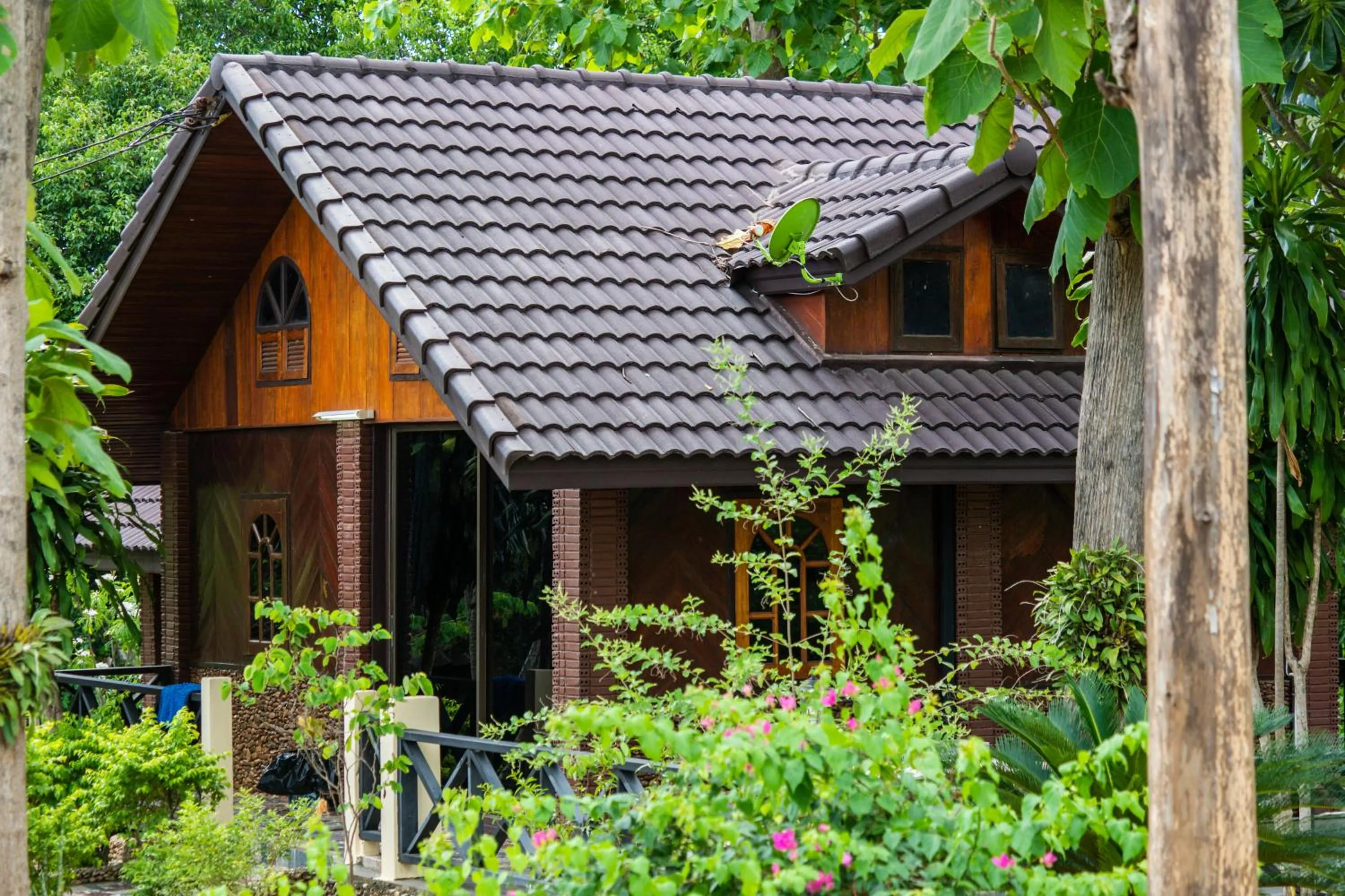 Property building in Ratmanee House