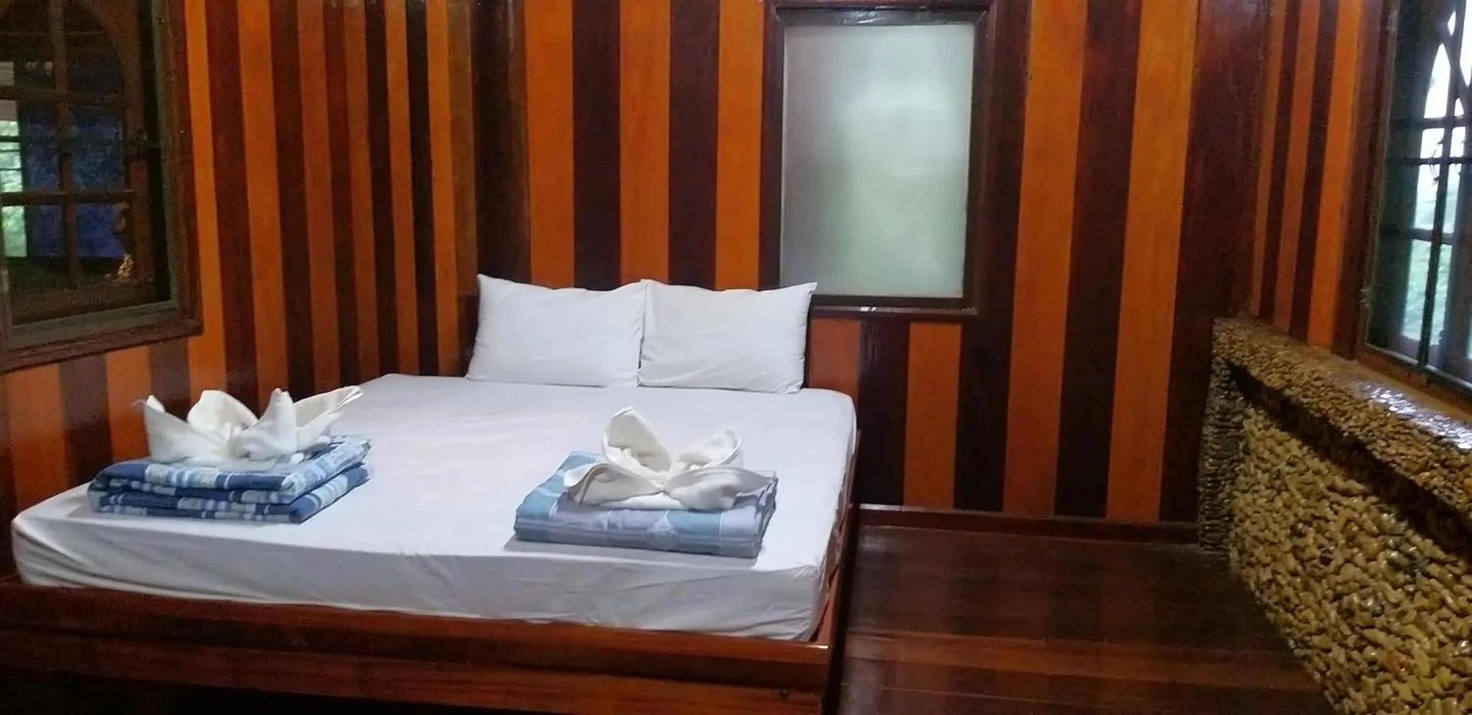 Bed in Ratmanee House