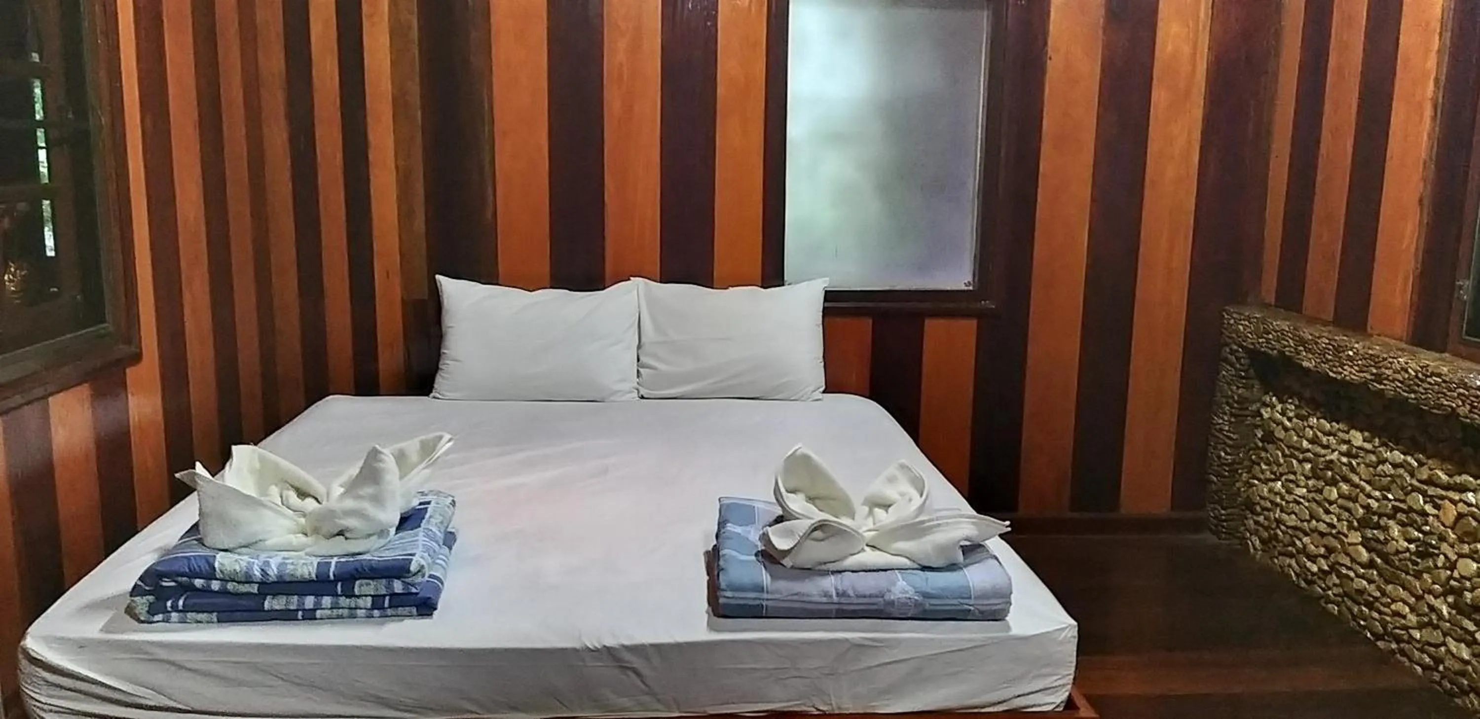 Bed in Ratmanee House