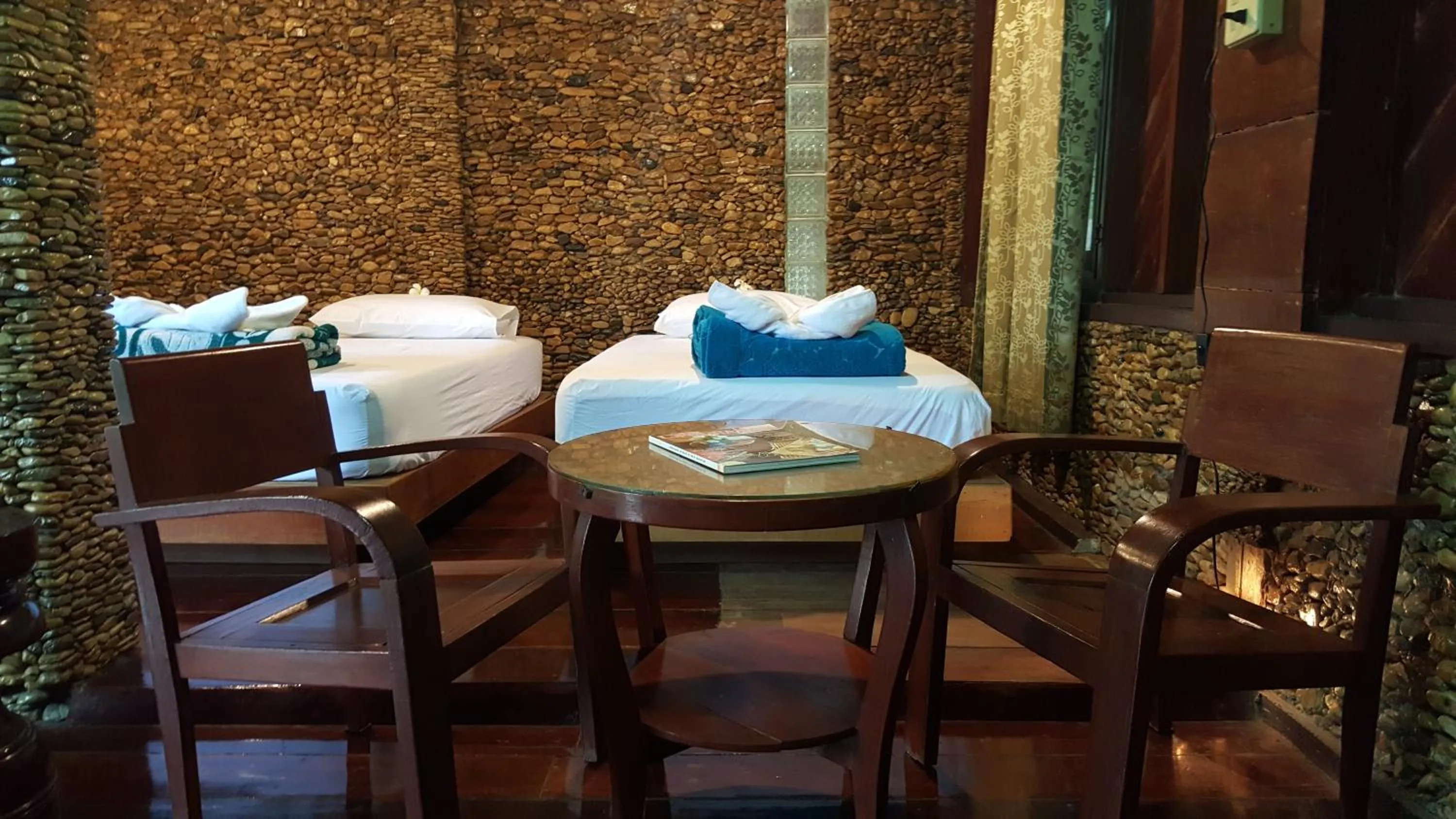 Bed in Ratmanee House