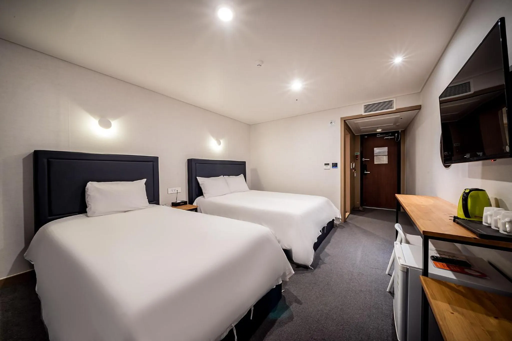 Photo of the whole room in Sunrise Hotel Supjikoji