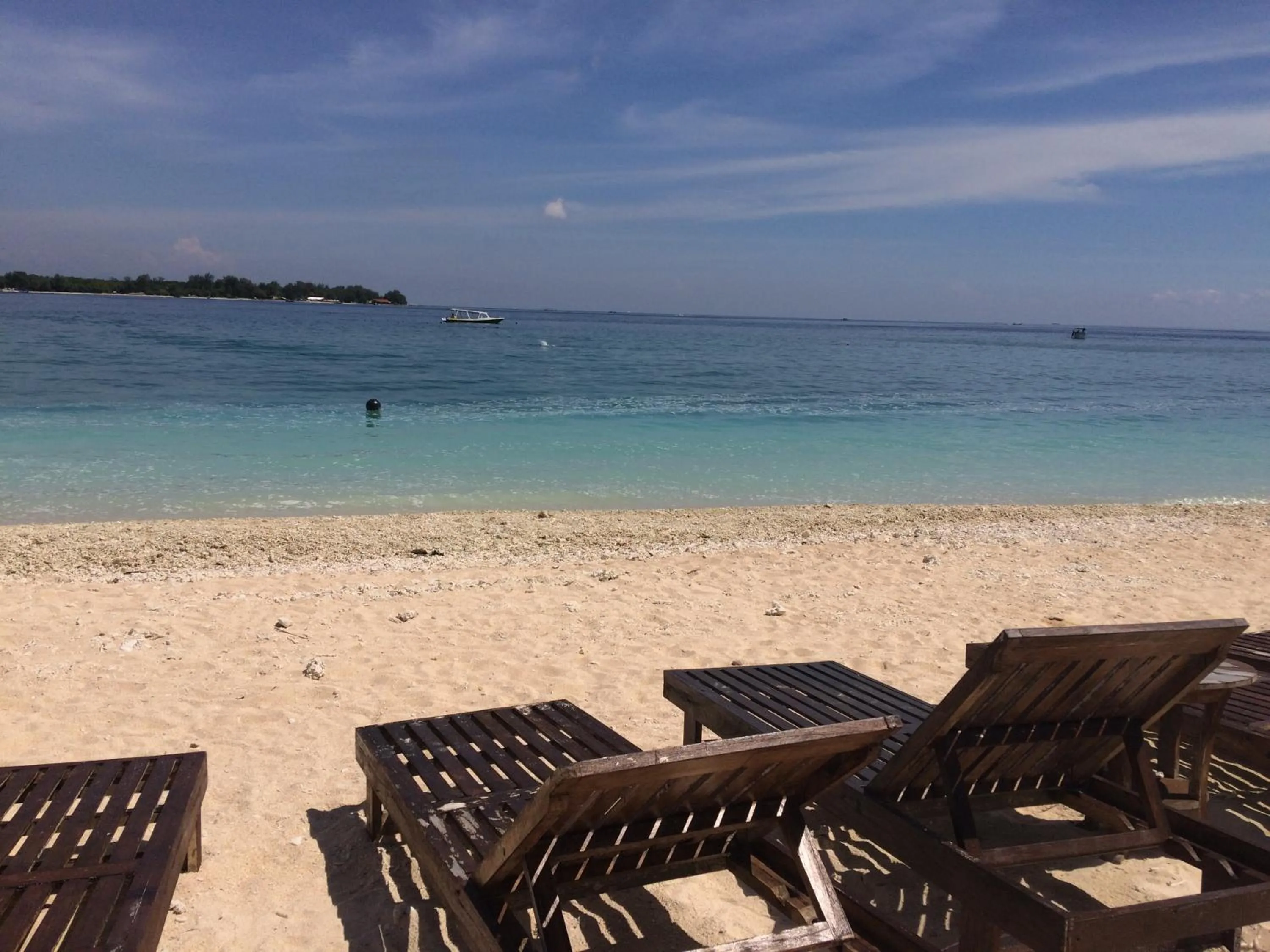 Restaurant/places to eat in Gili Beach