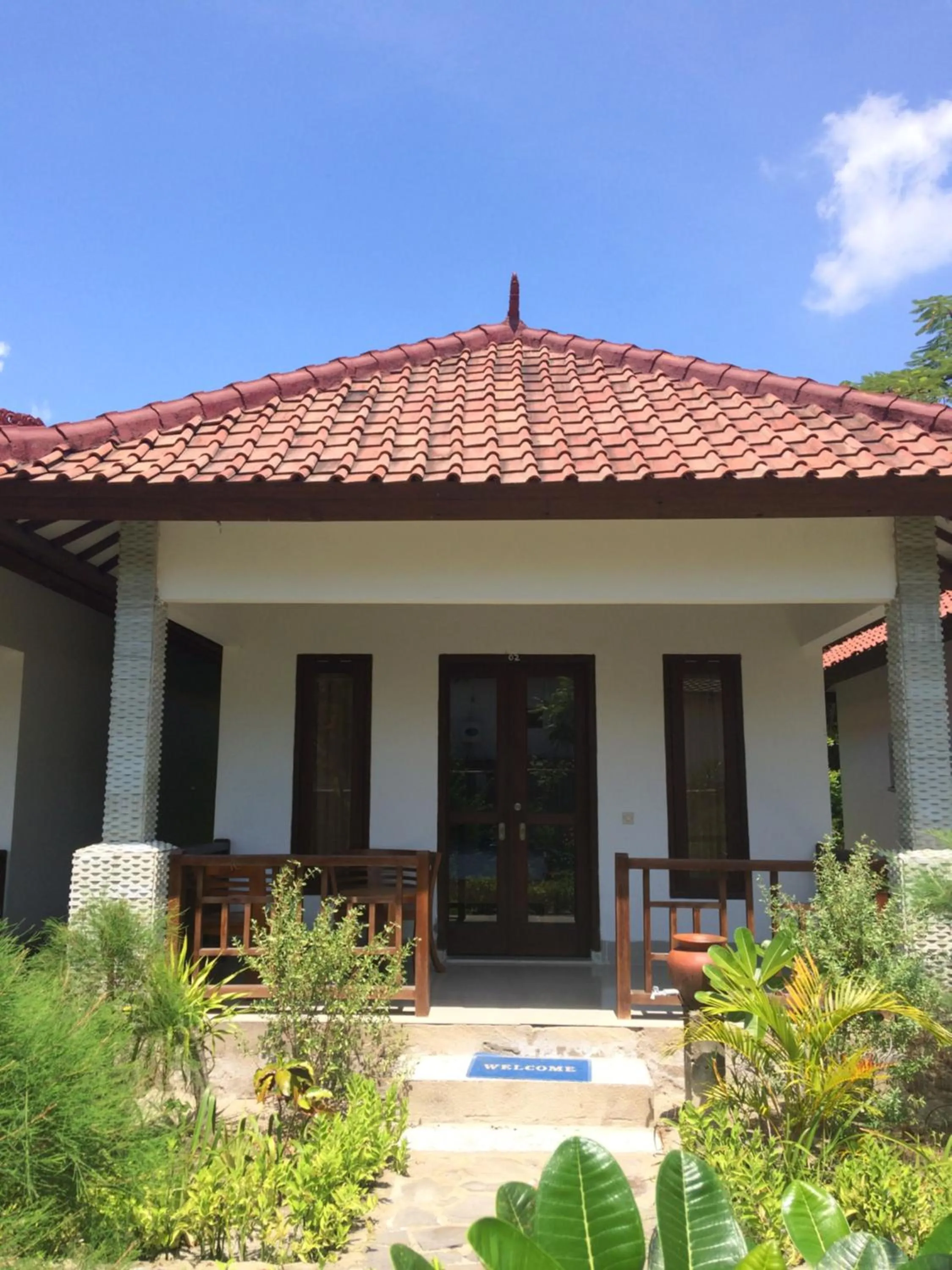 Photo of the whole room in Gili Beach