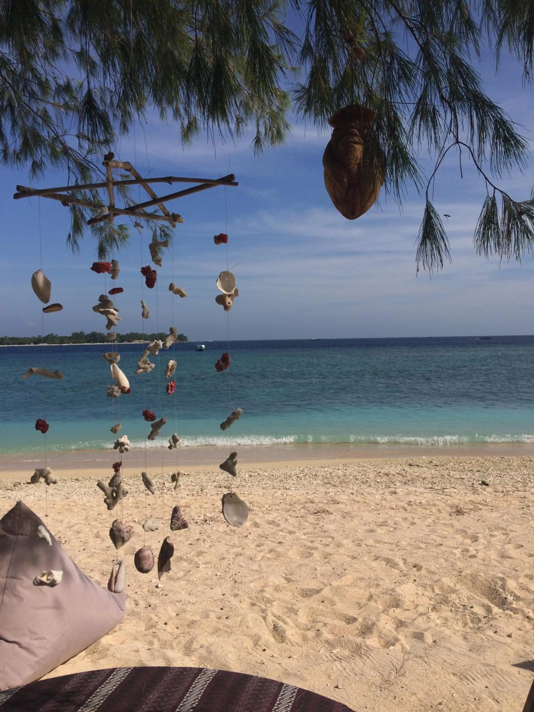 Restaurant/places to eat in Gili Beach