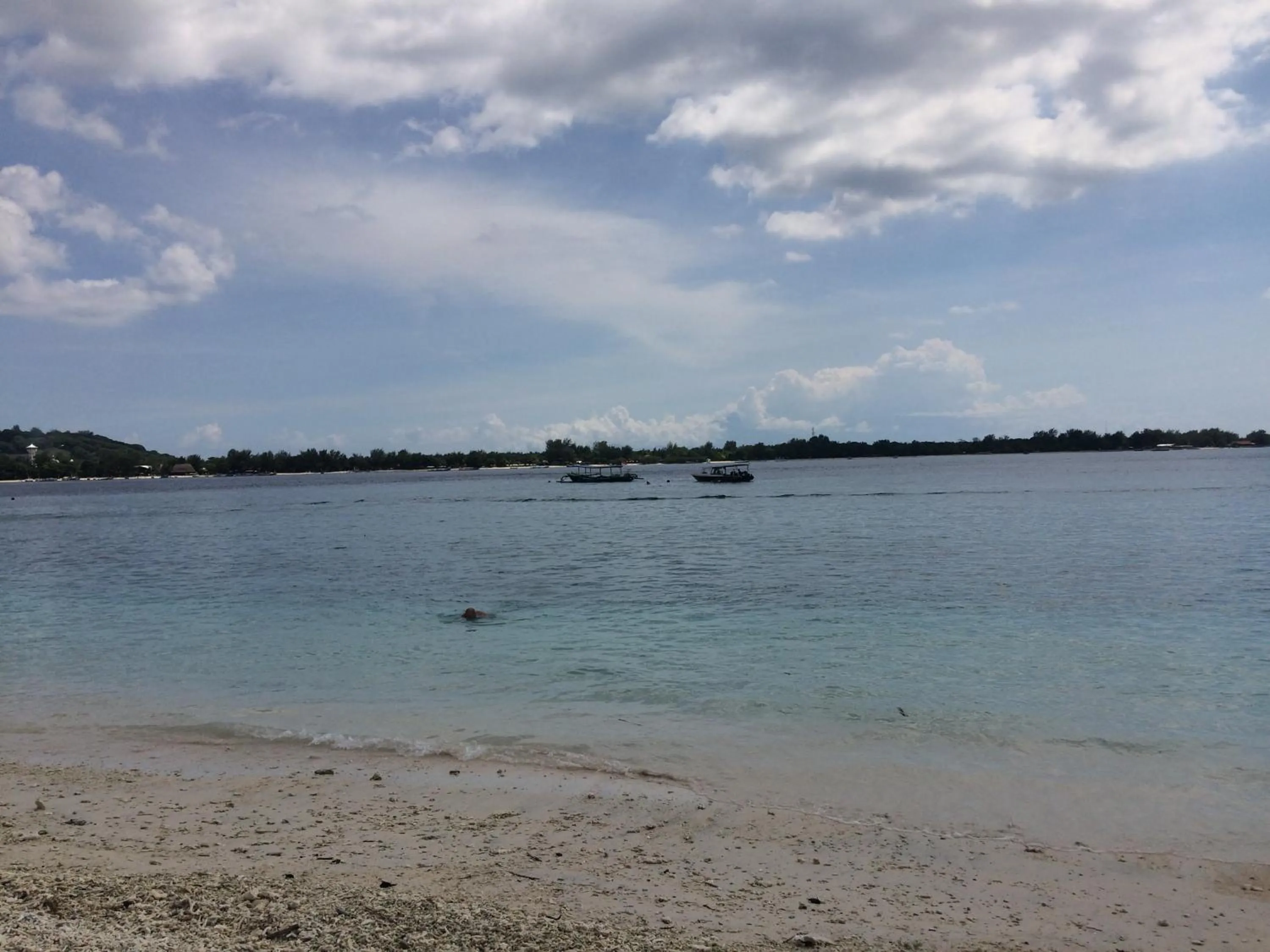 Restaurant/places to eat in Gili Beach