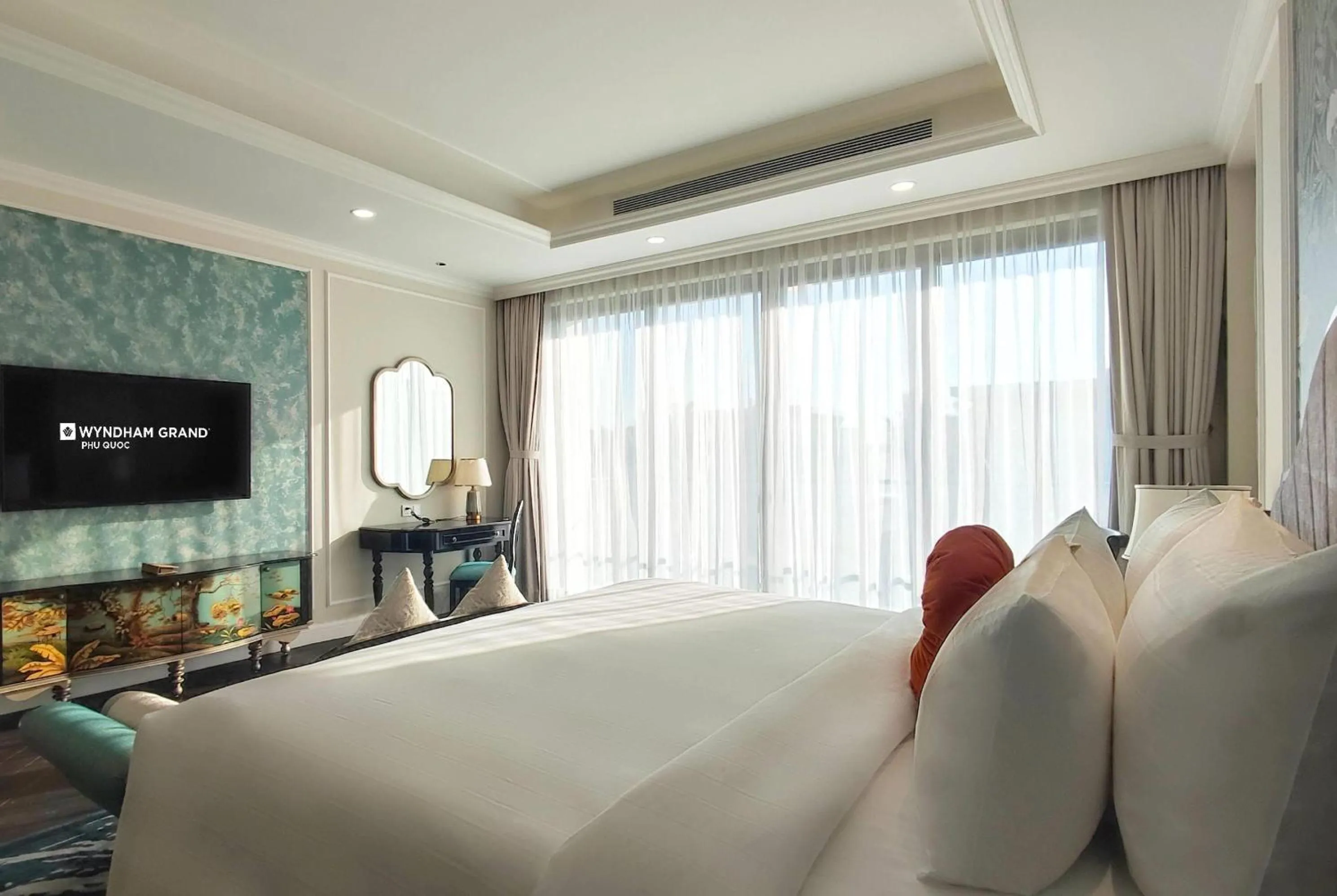 Photo of the whole room, Bed in Wyndham Grand Phu Quoc