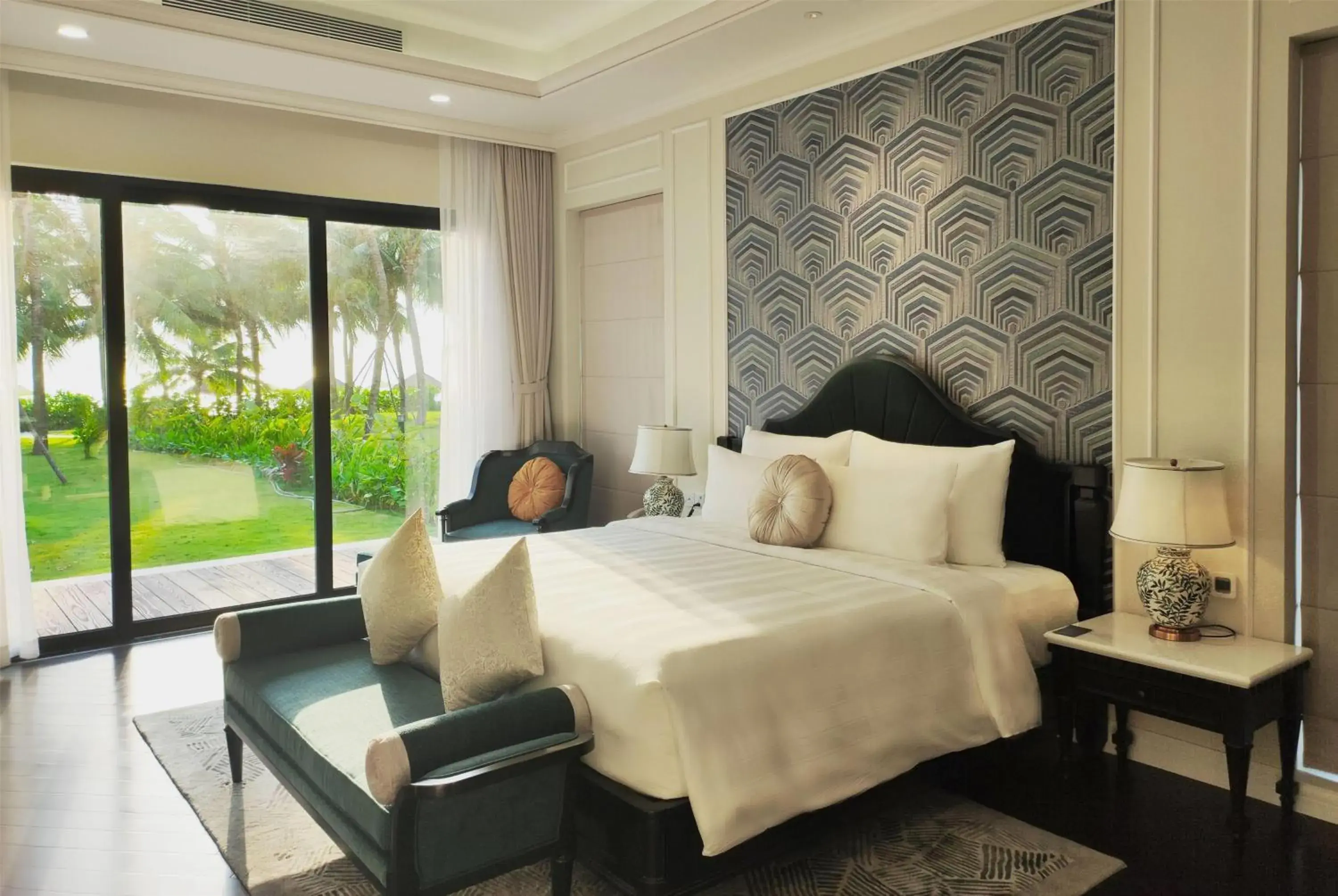 Three-Bedroom Beachfront Villa in Wyndham Grand Phu Quoc Three-Bedroom Beachfront Villa in Wyndham Grand Phu Quoc