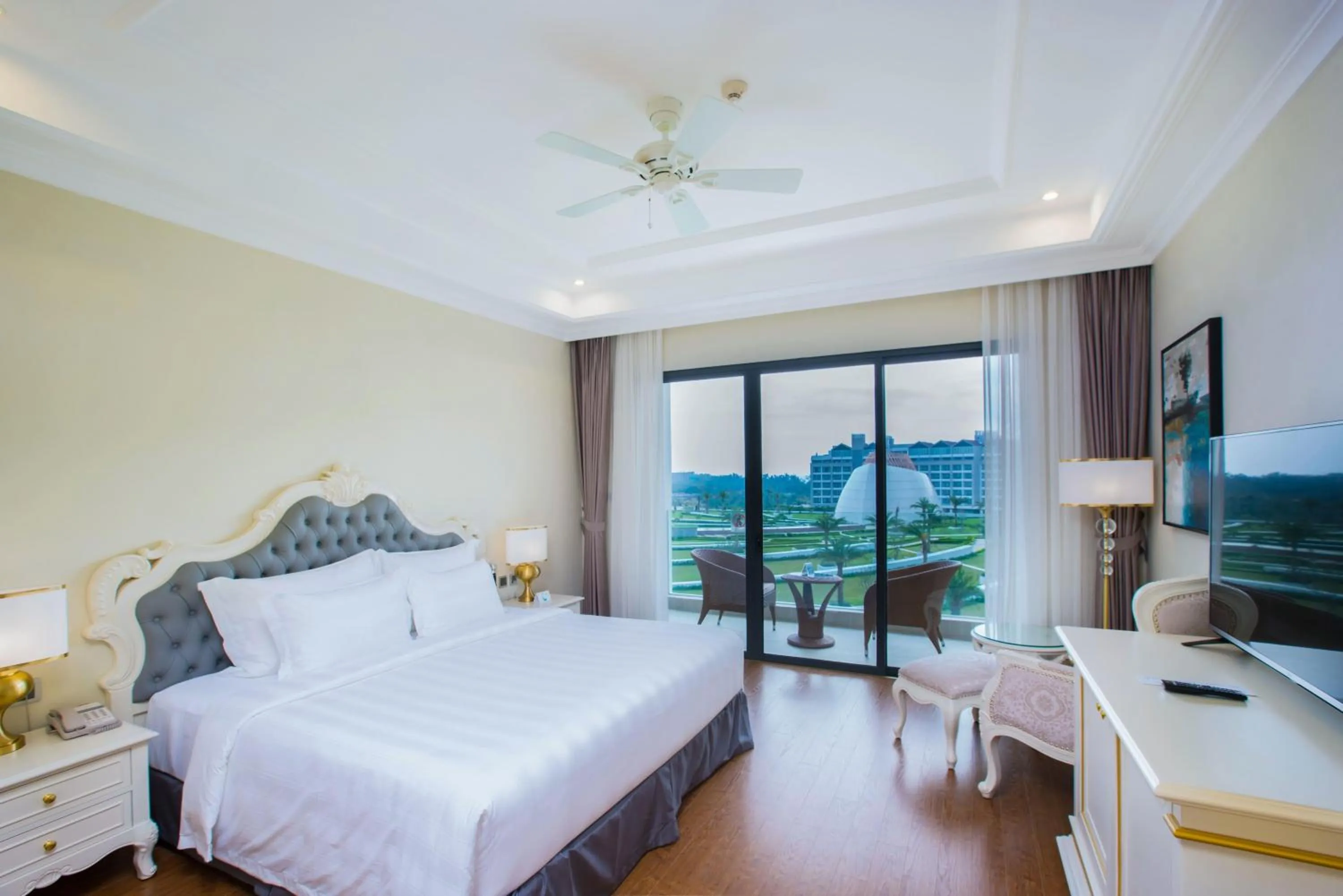 Photo of the whole room, Bed in Wyndham Grand Phu Quoc