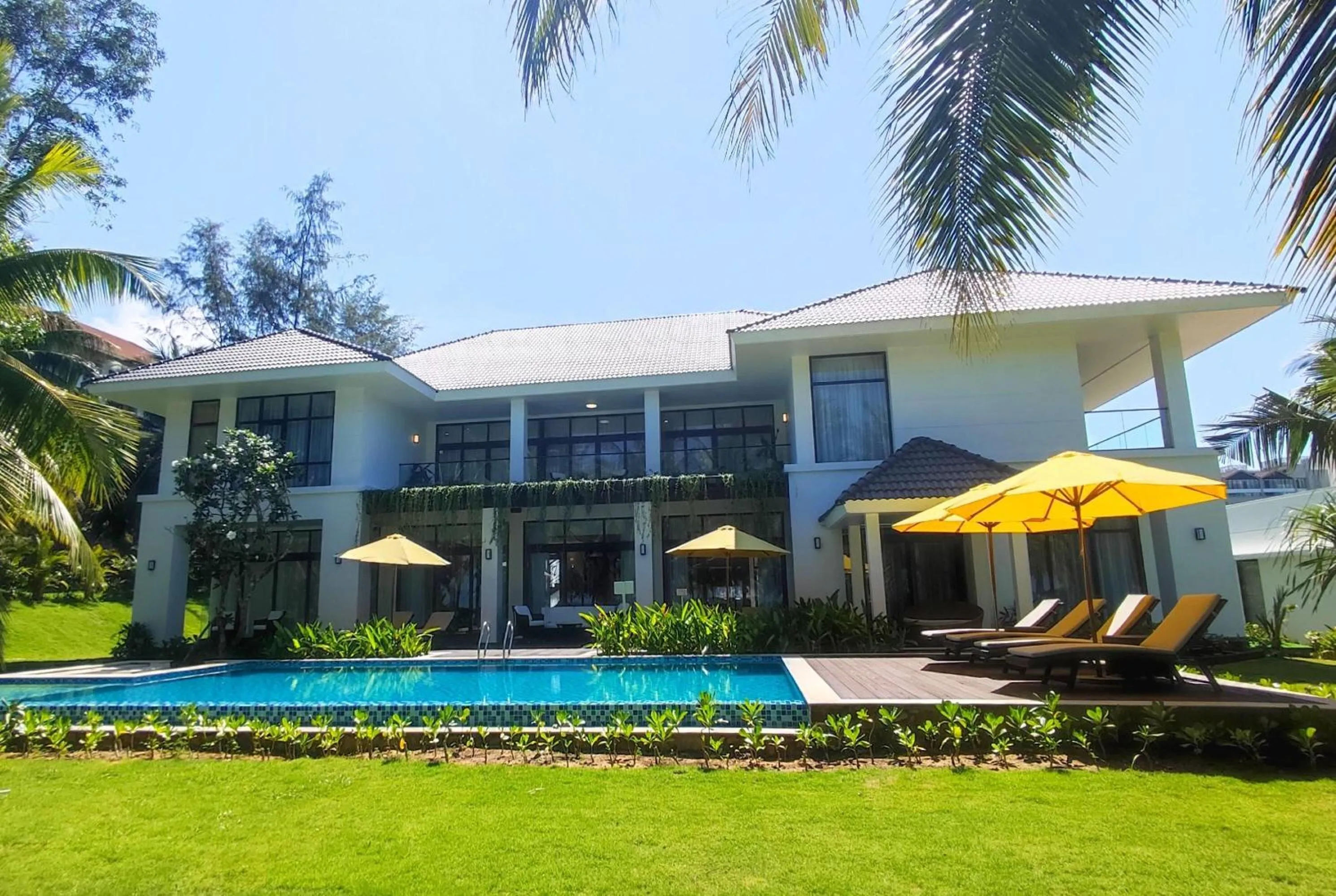 Photo of the whole room in Wyndham Grand Phu Quoc