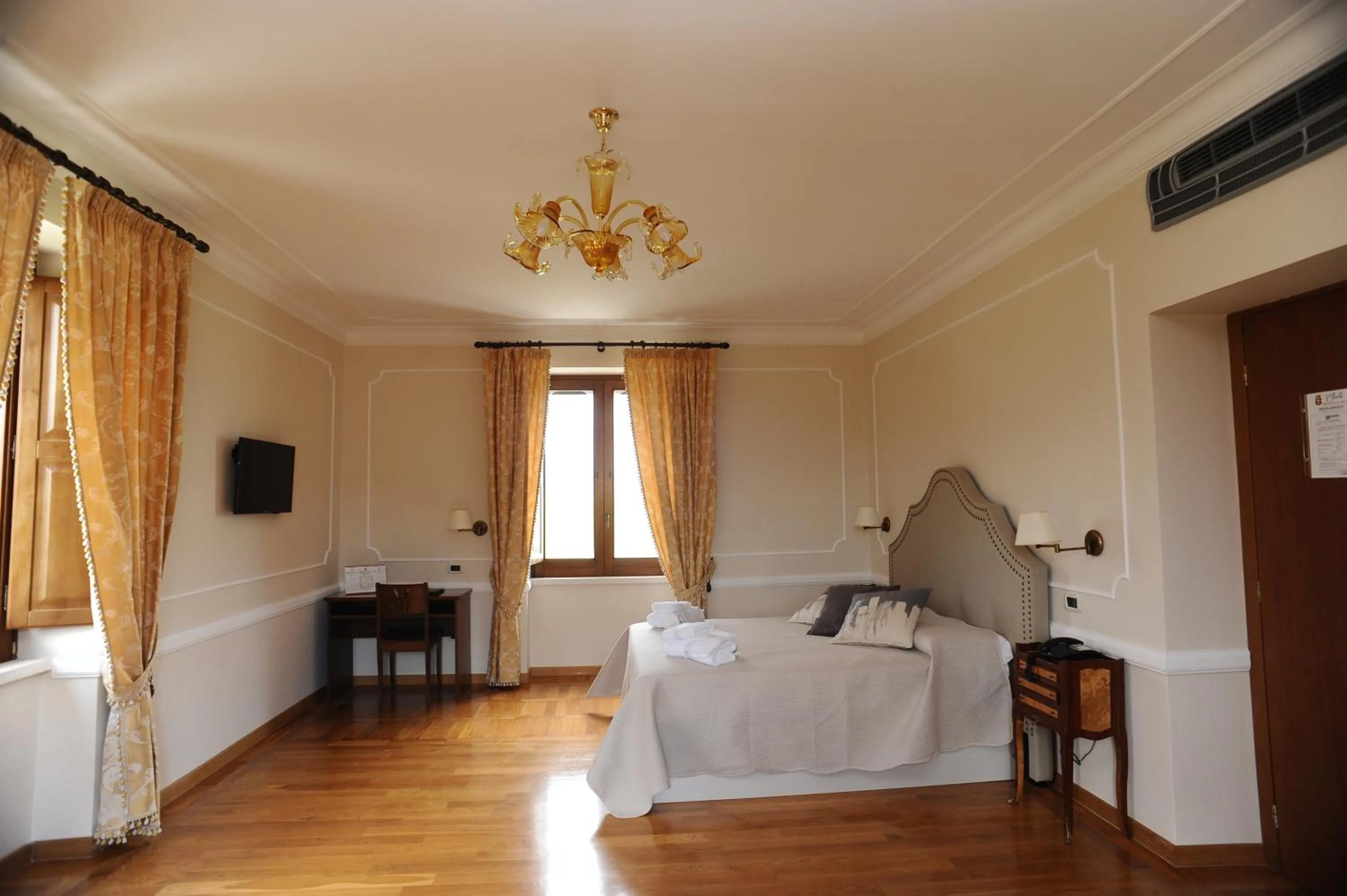 Photo of the whole room, Bed in Eliceto Resort & SPA