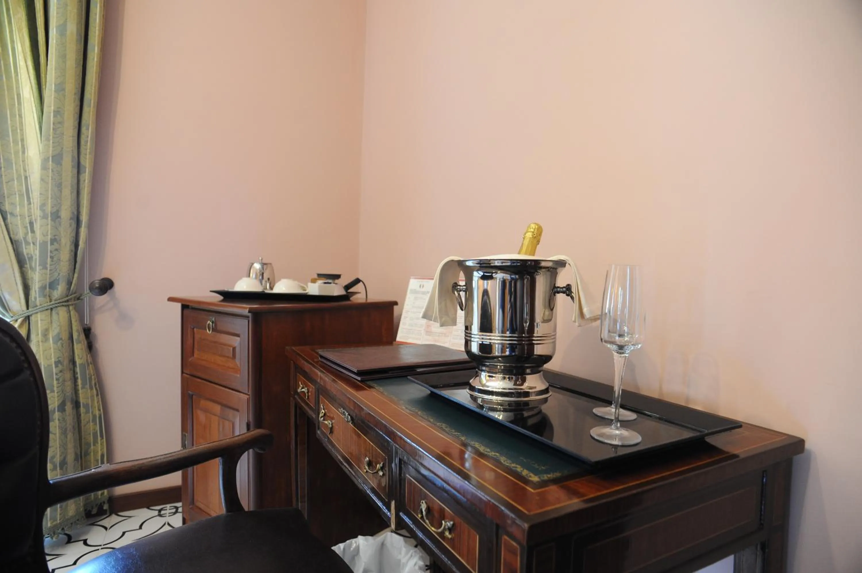 Coffee/tea facilities in Eliceto Resort & SPA