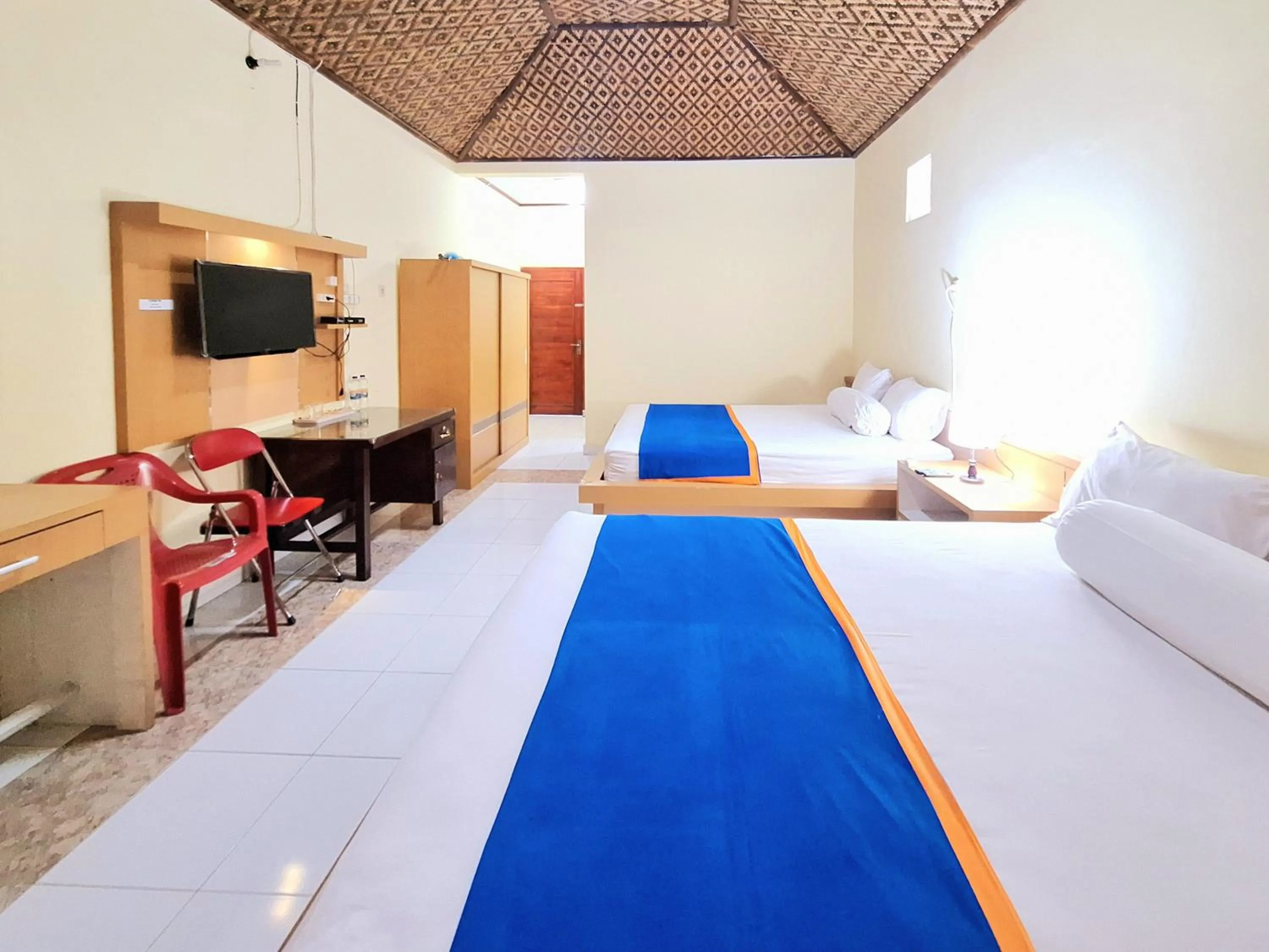 Bedroom, Bed in Hotel Family Syariah 1 Parangtritis RedPartner