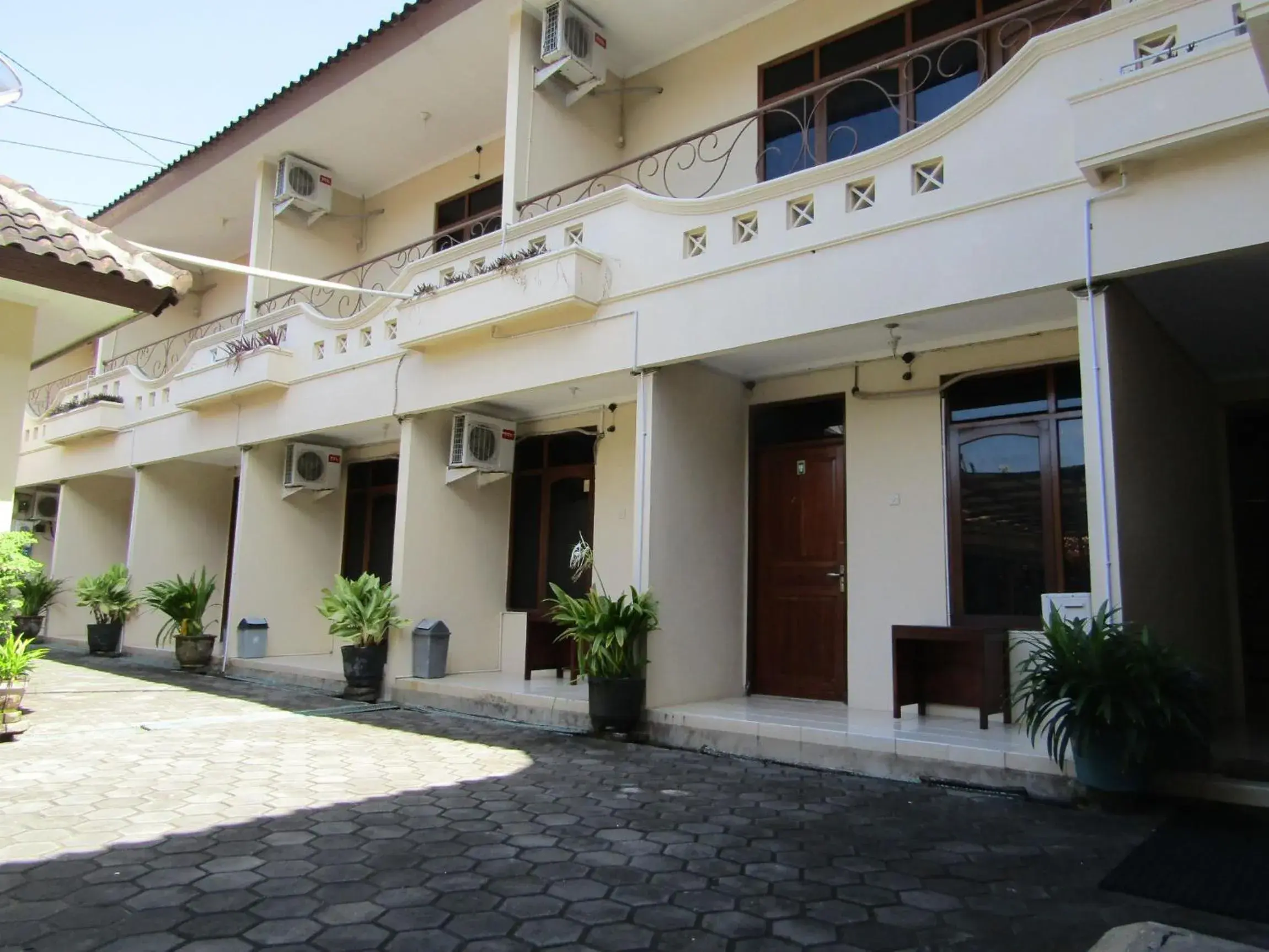 Property Building in Hotel Family Syariah 1