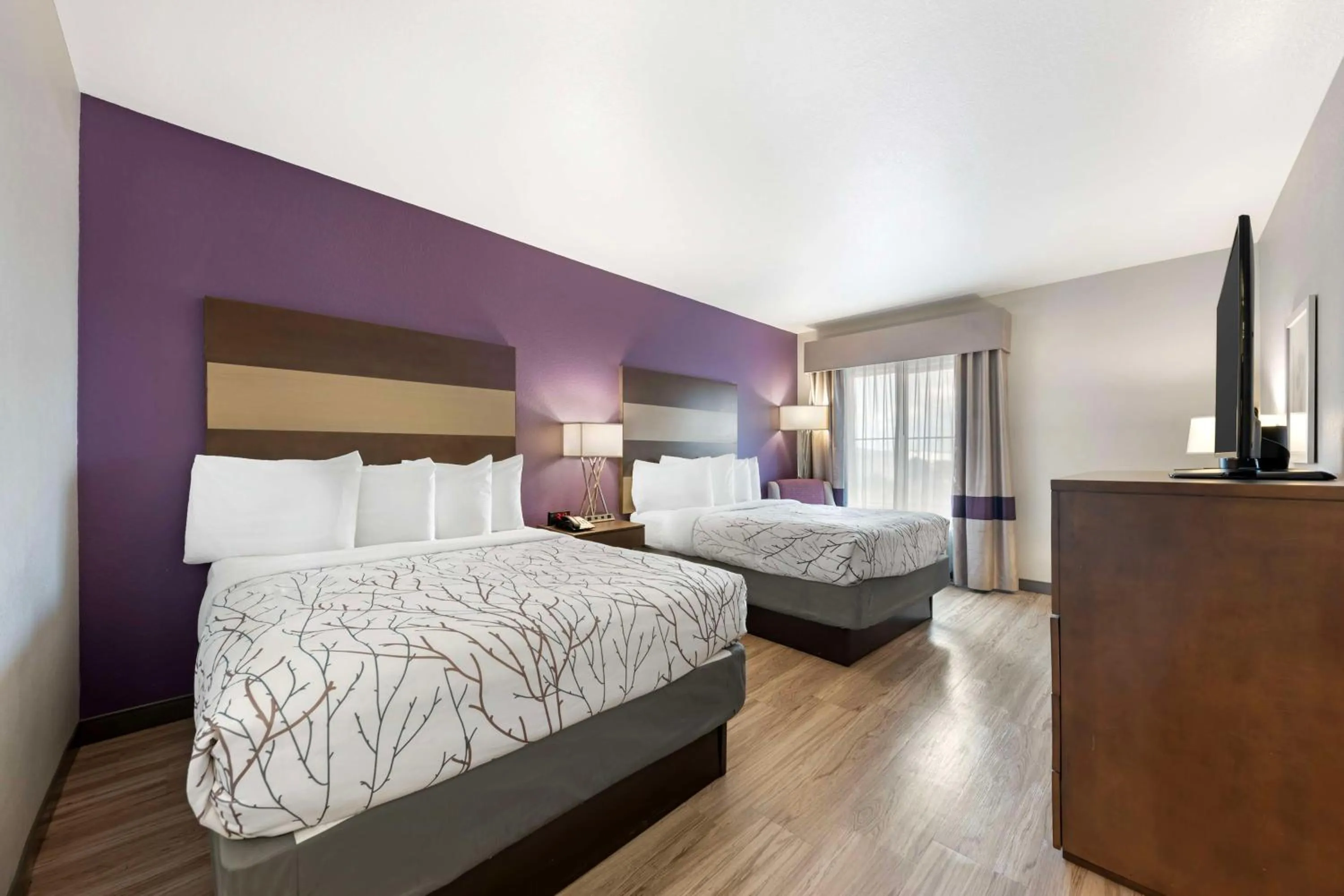 Bedroom, Bed in Best Western Plus Buda Austin Inn & Suites