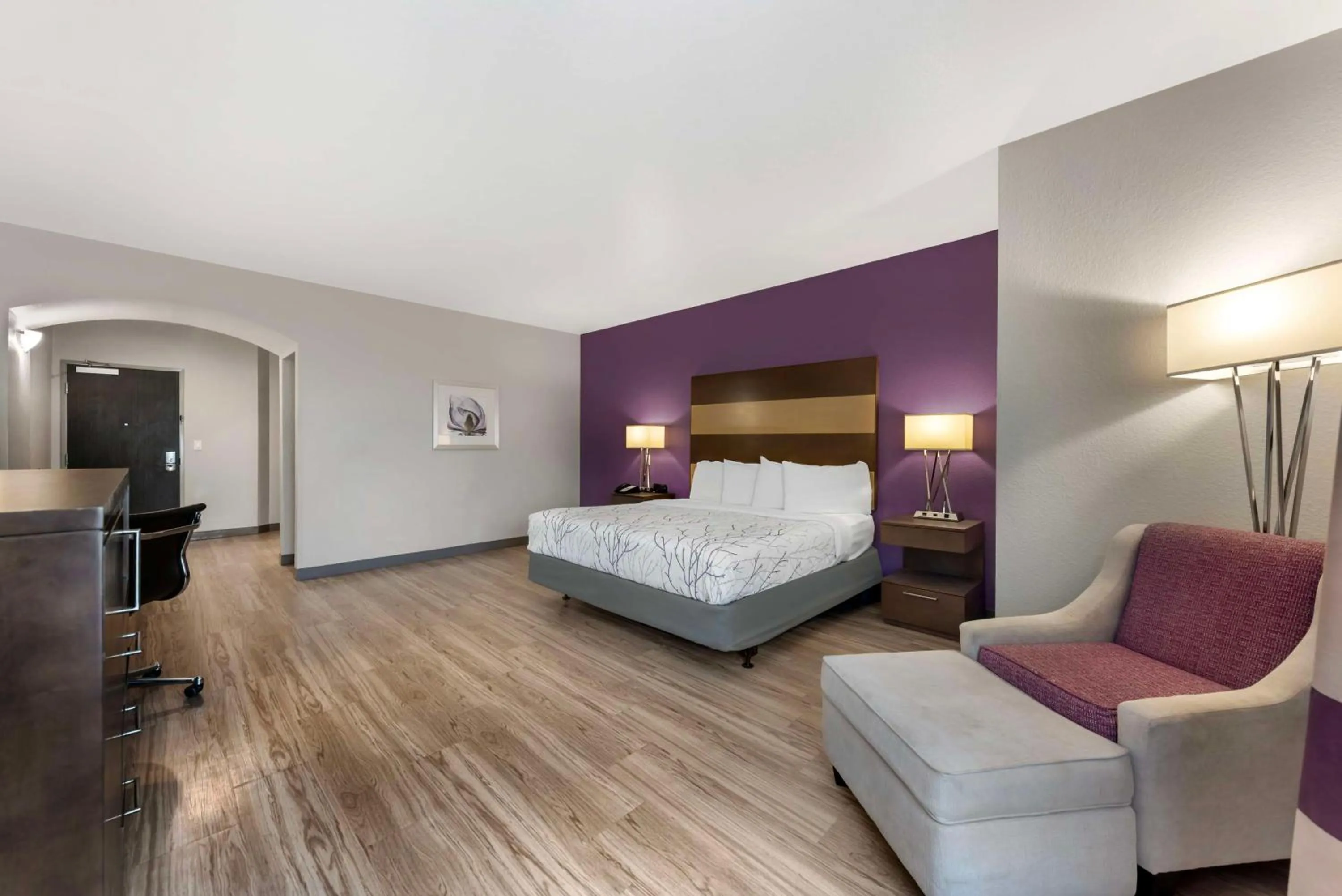 Bedroom, Bed in Best Western Plus Buda Austin Inn & Suites