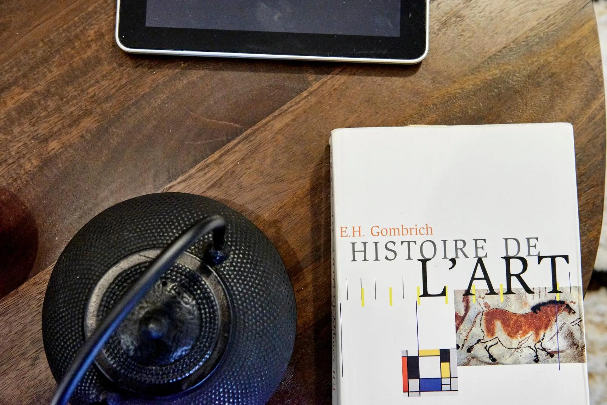 Decorative detail in My Maison In Paris - Sentier