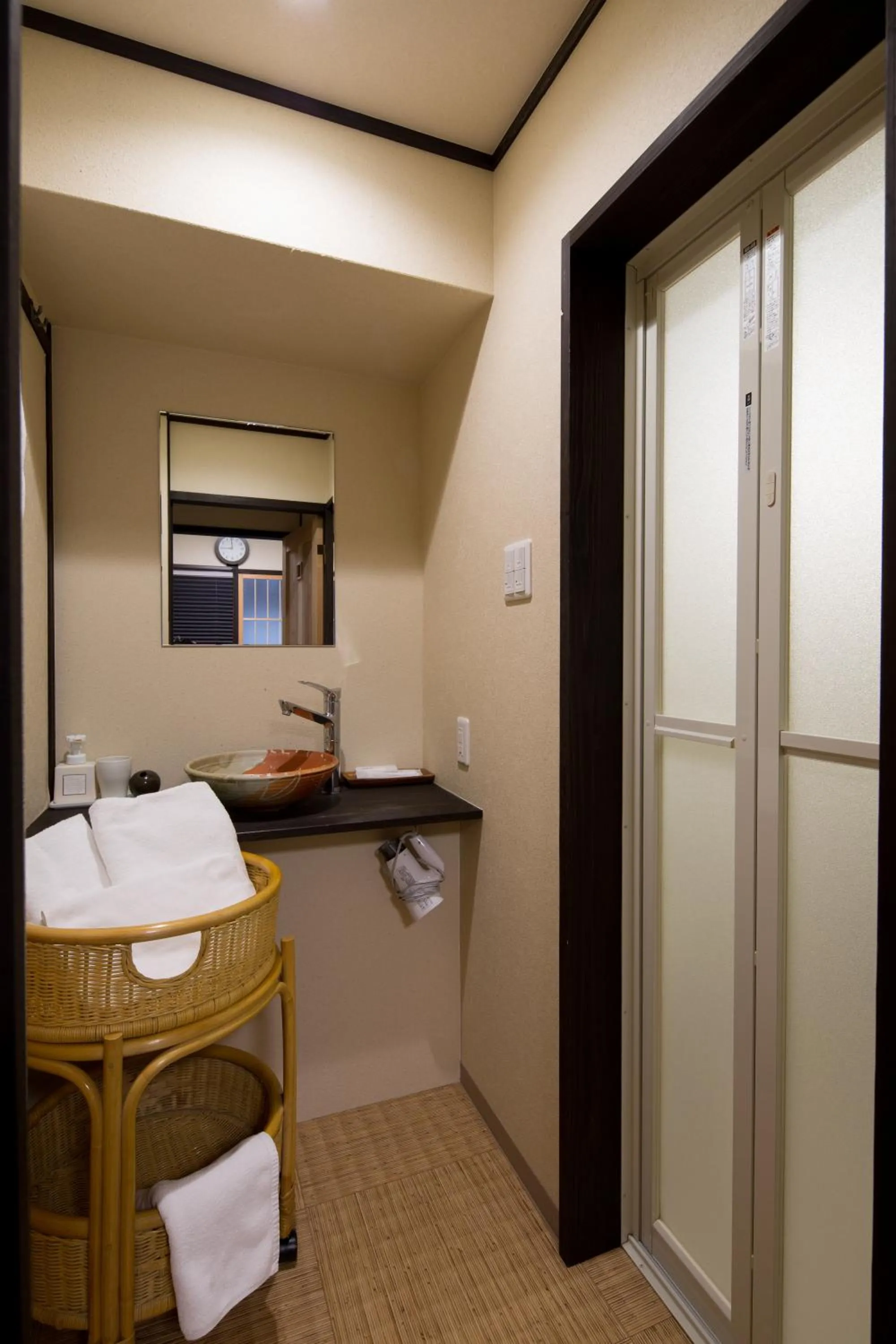 Bathroom in Tsumugi Tofukuji Minamimon