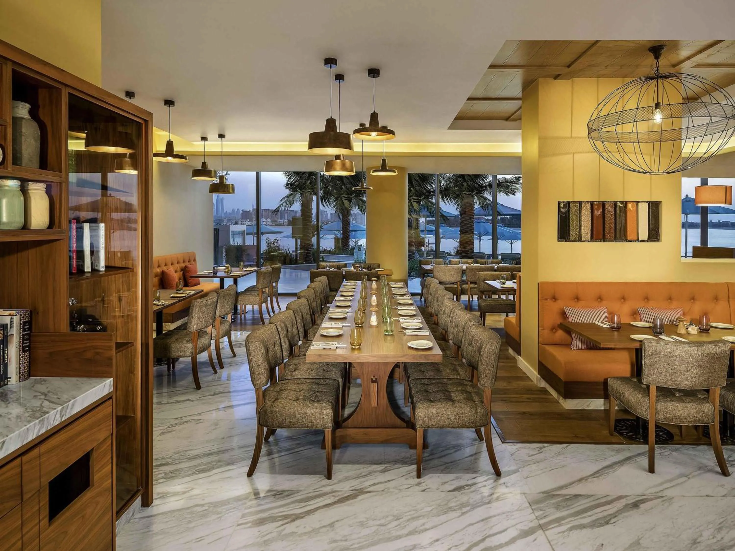 Restaurant/places to eat in The Retreat Palm Dubai MGallery by Sofitel