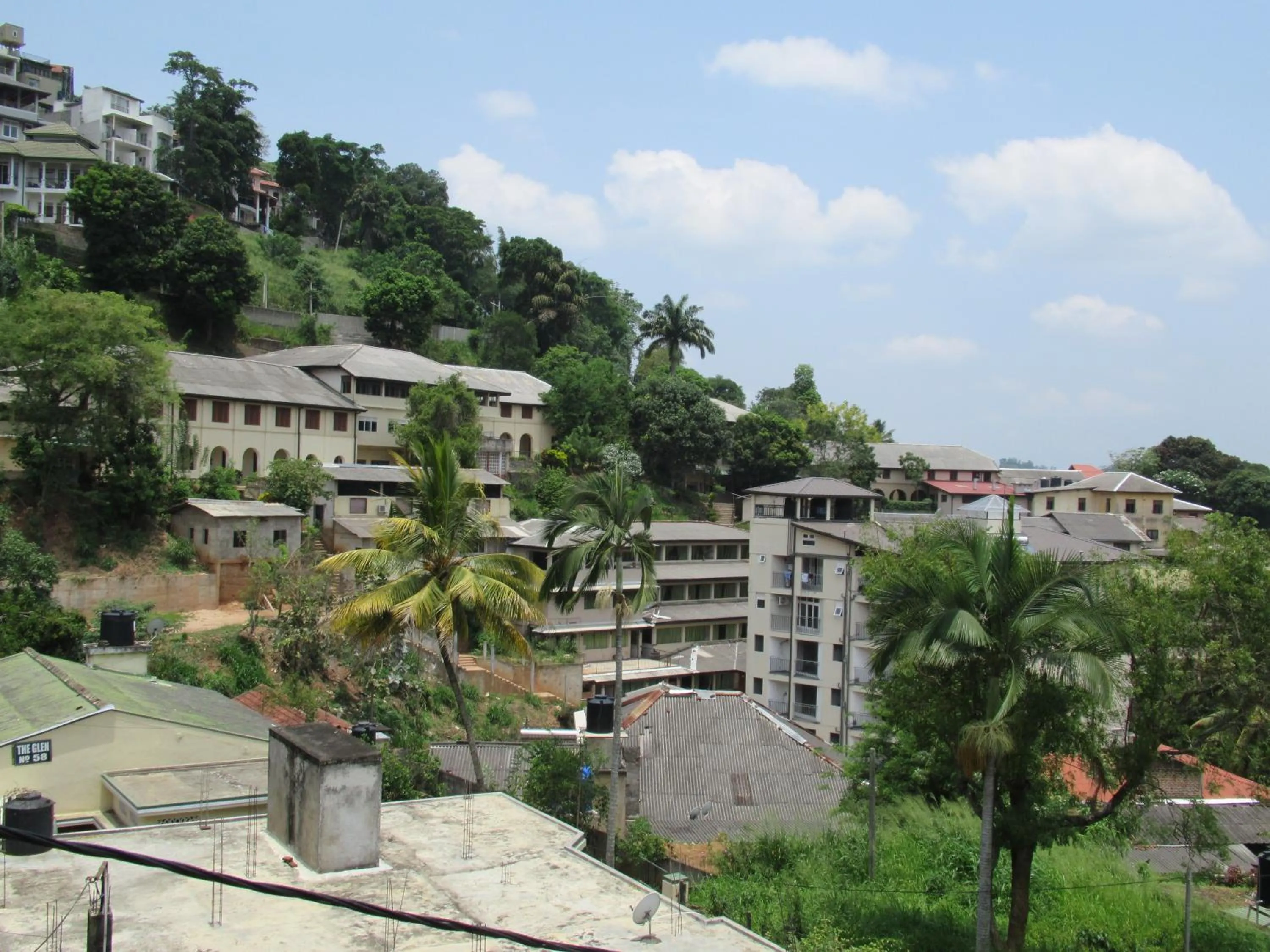 Deluxe Double or Twin Room with Balcony in Expeditor Kandy