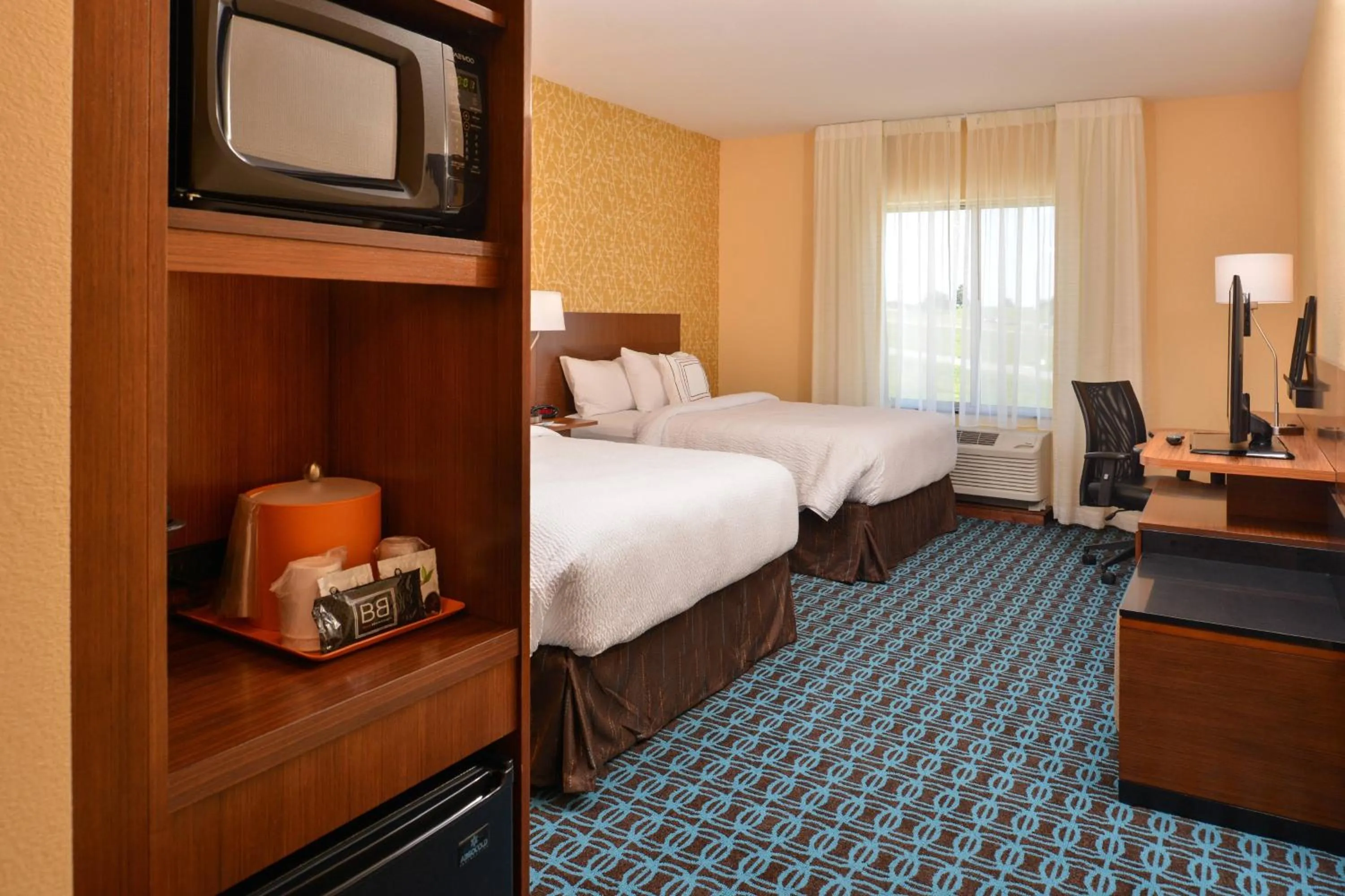 Bedroom, Bed in Fairfield Inn & Suites by Marriott St. Joseph
