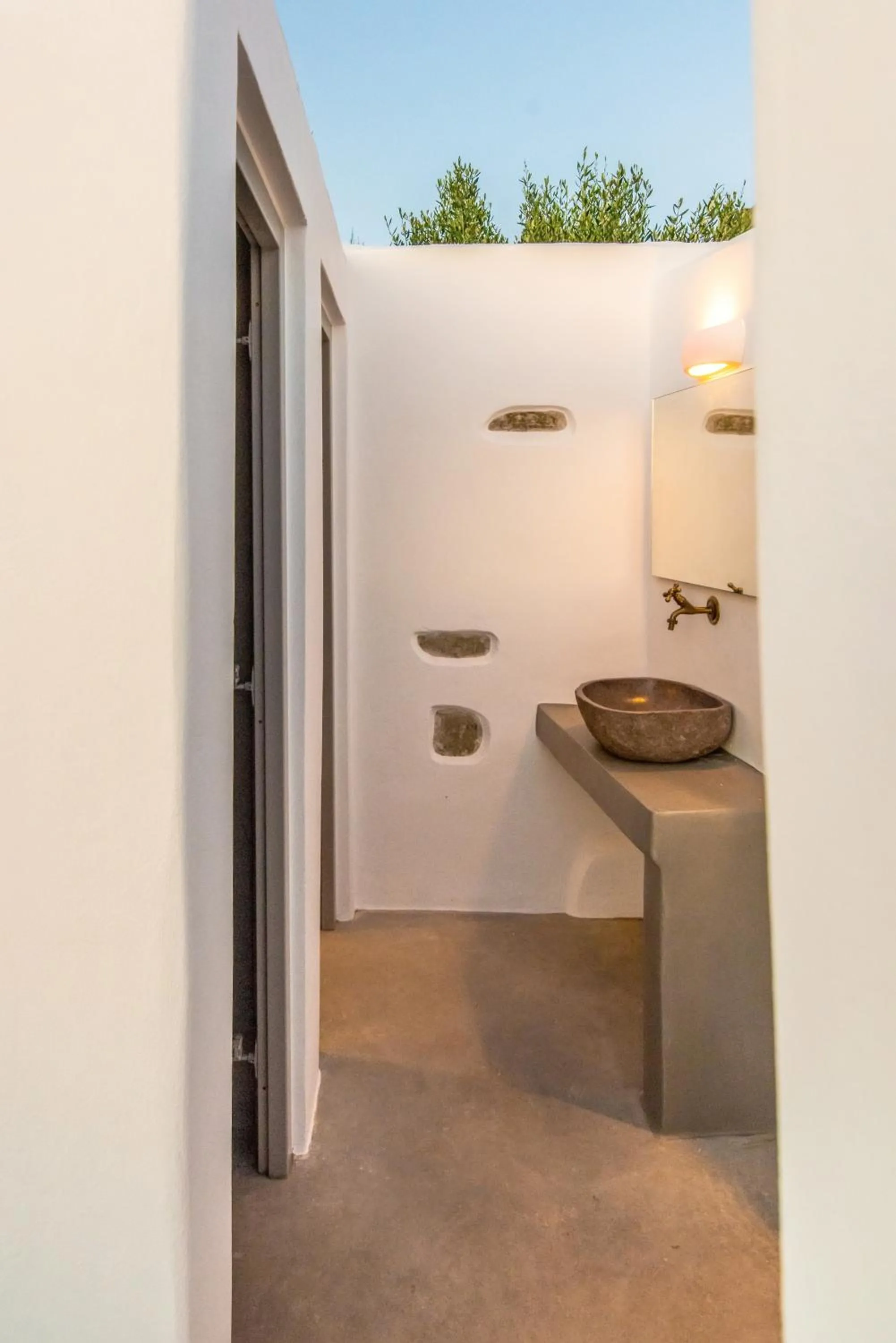Property building in Avissalou Apartments