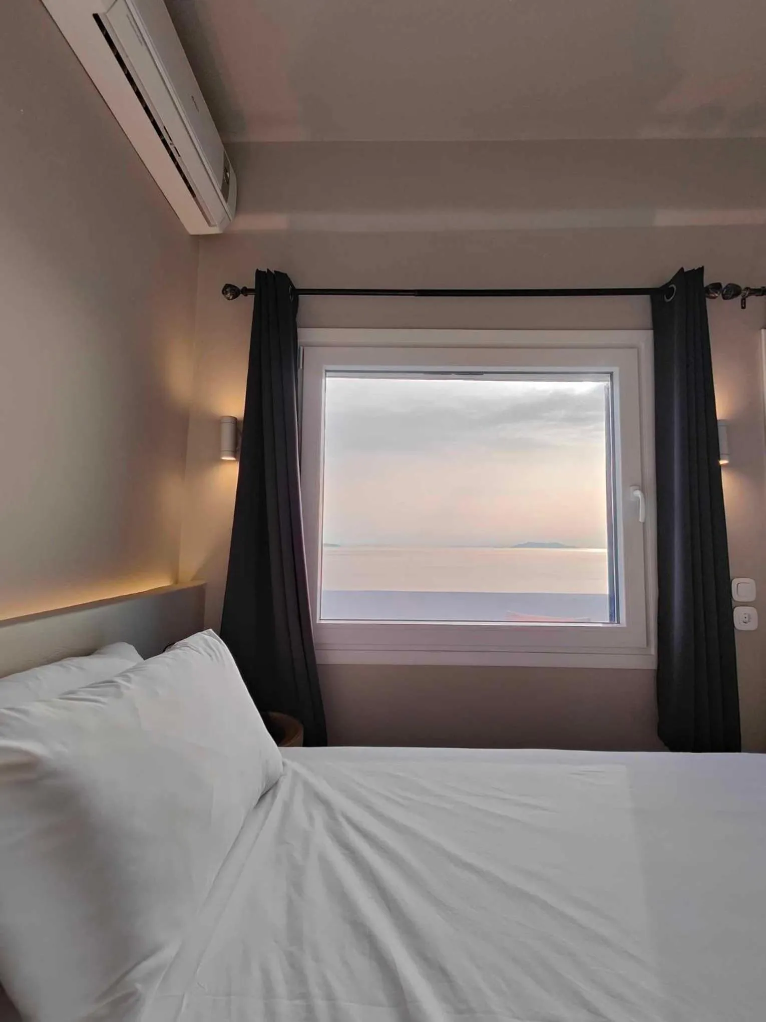 Bed in Avissalou Apartments
