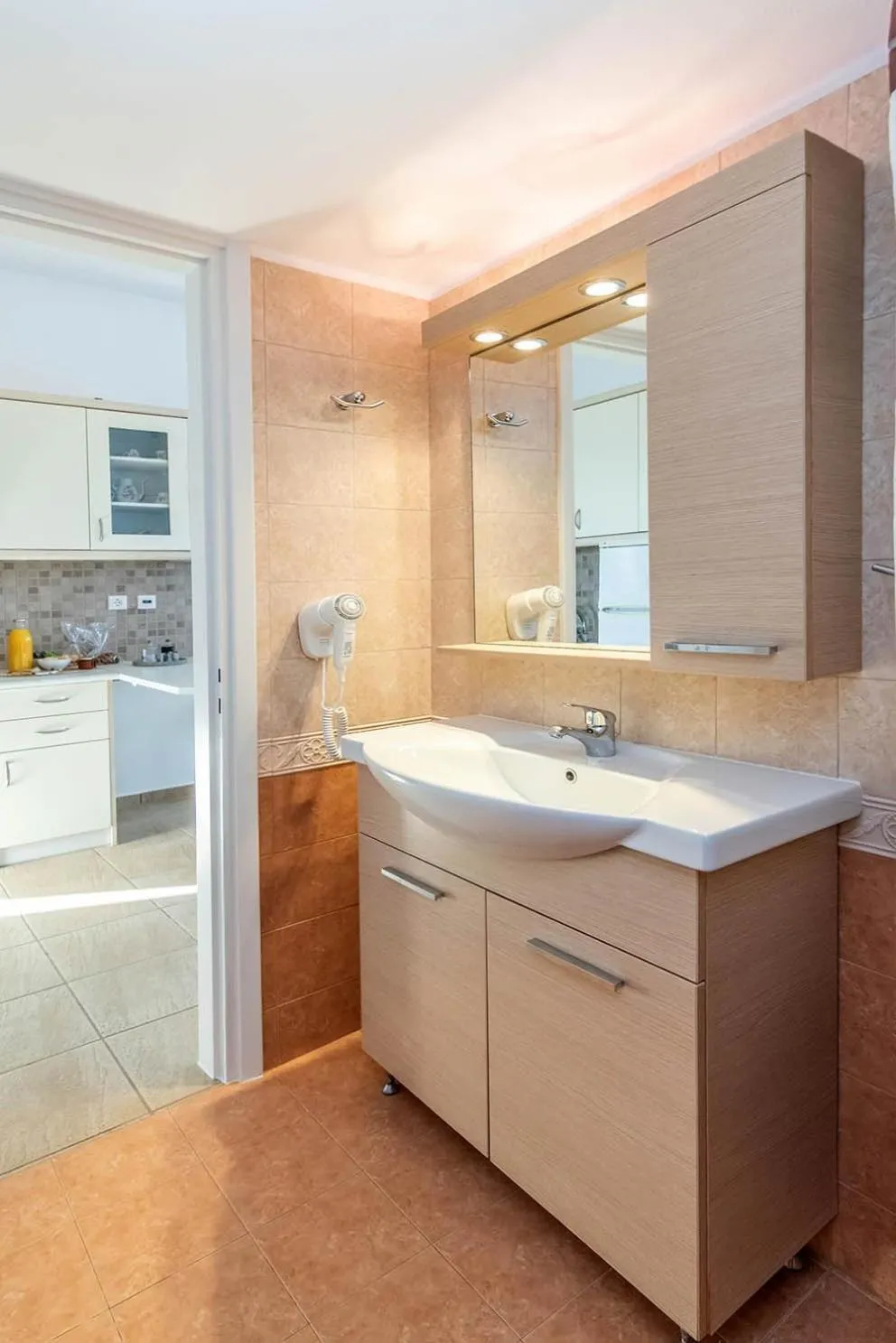 Bathroom in Avissalou Apartments