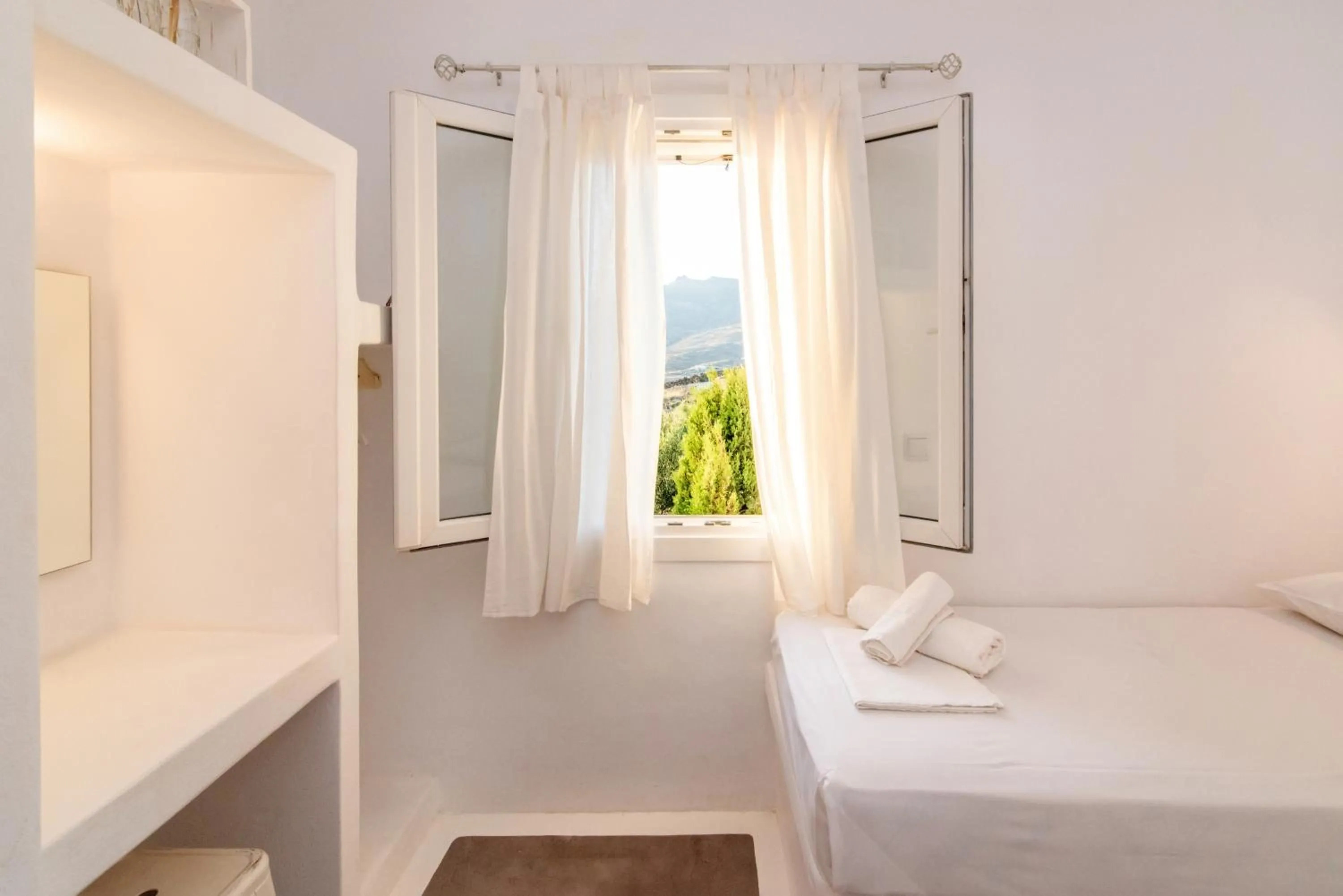 Bedroom, Bed in Avissalou Apartments