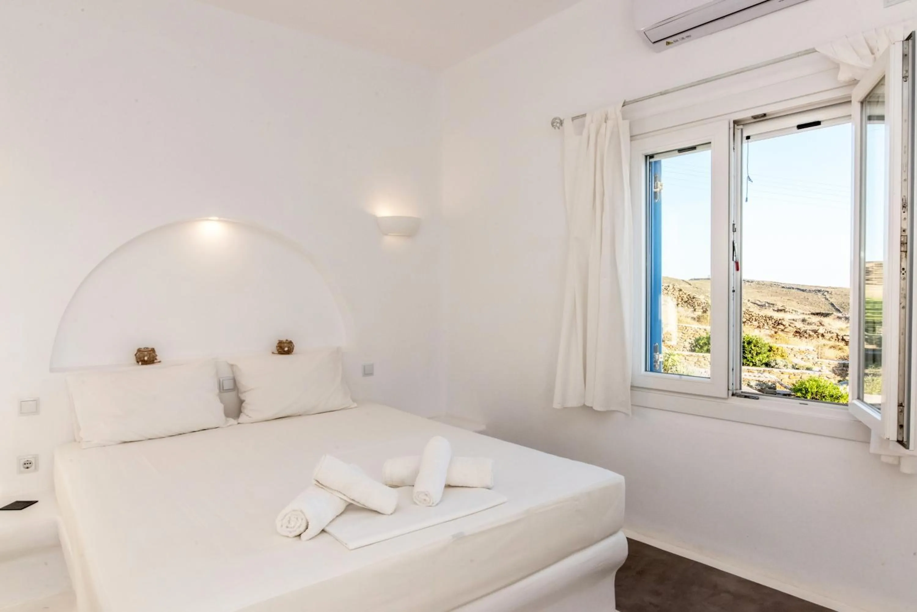 Bed in Avissalou Apartments