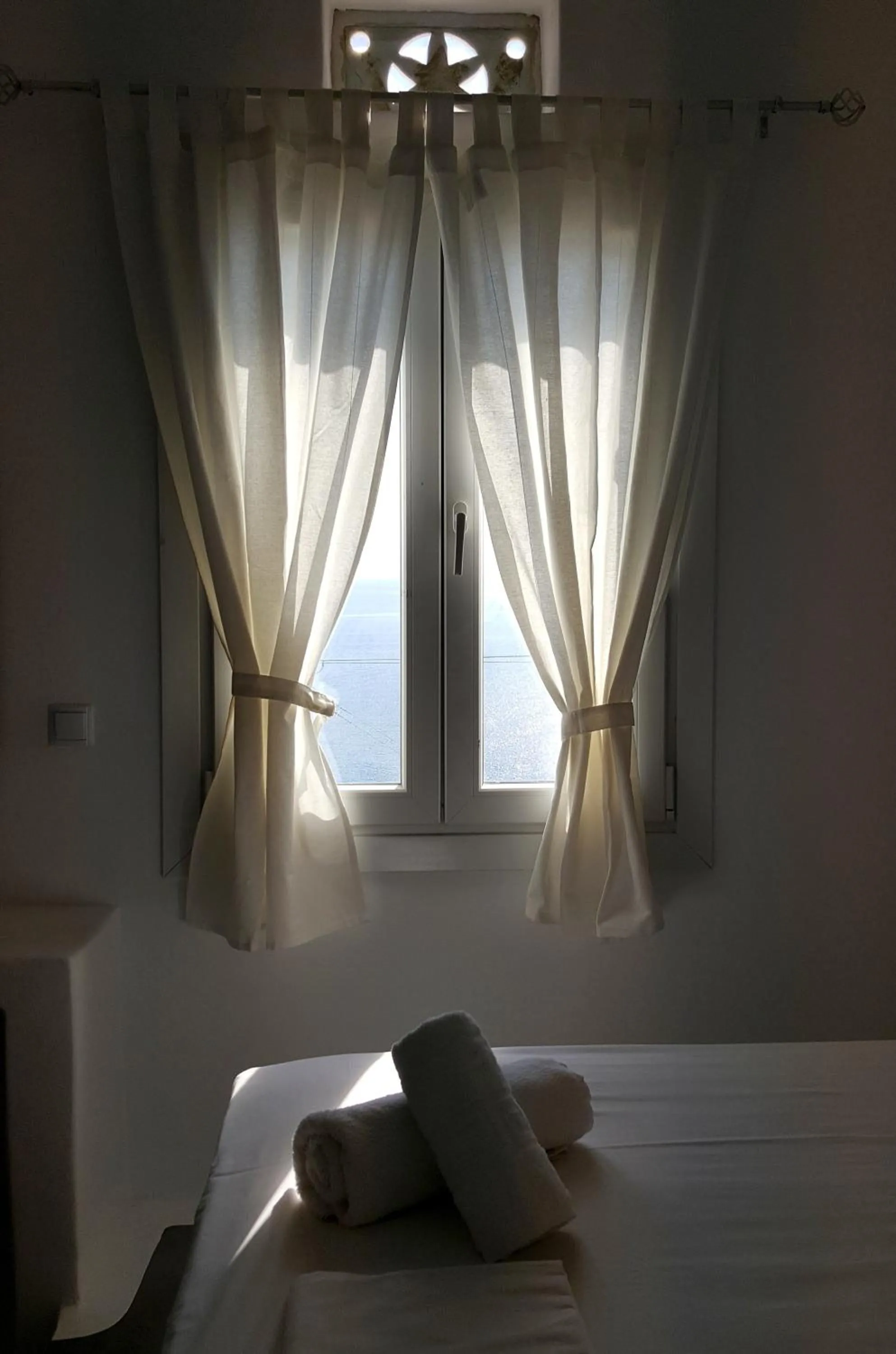 Bedroom, Bed in Avissalou Apartments