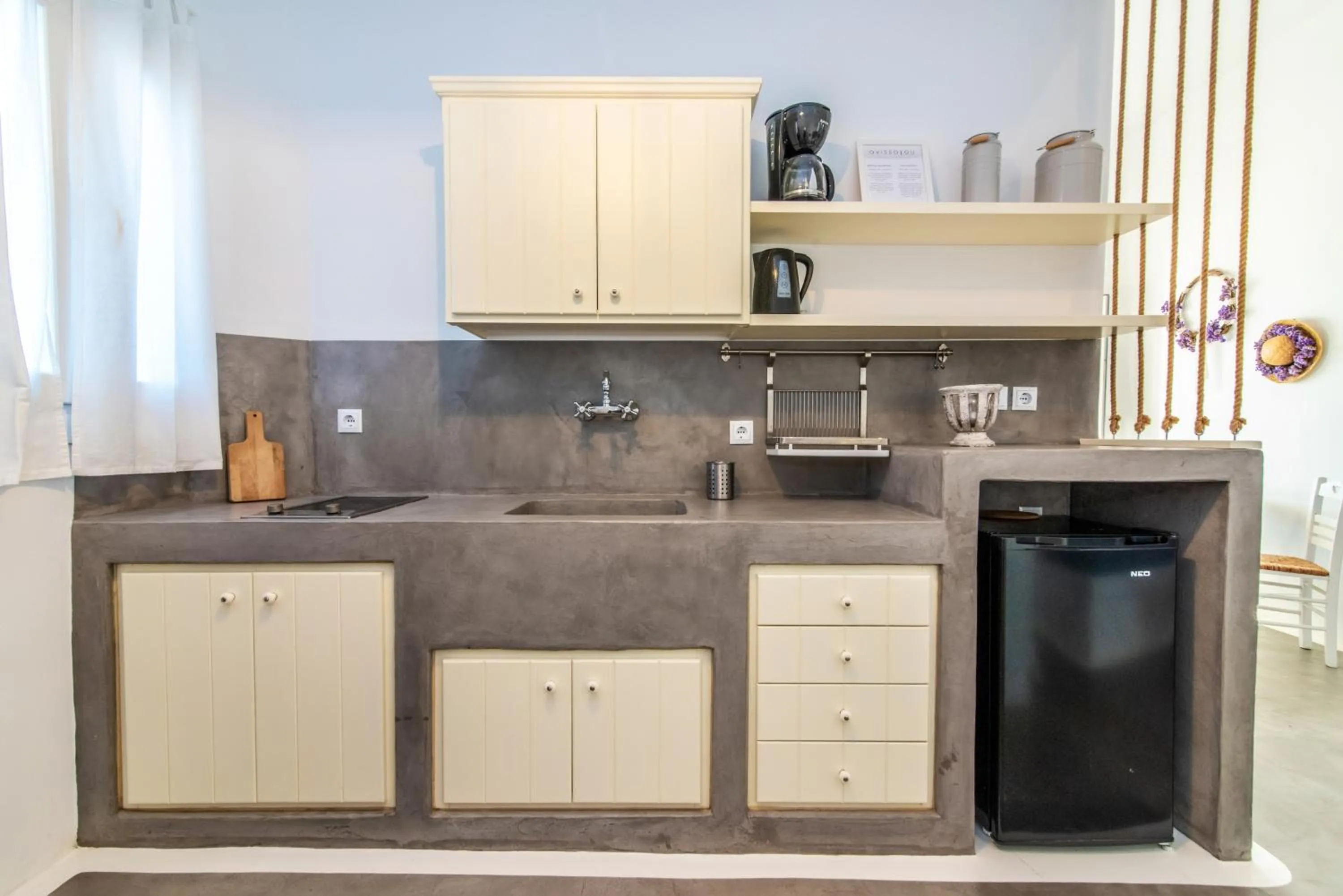 Coffee/tea facilities in Avissalou Apartments