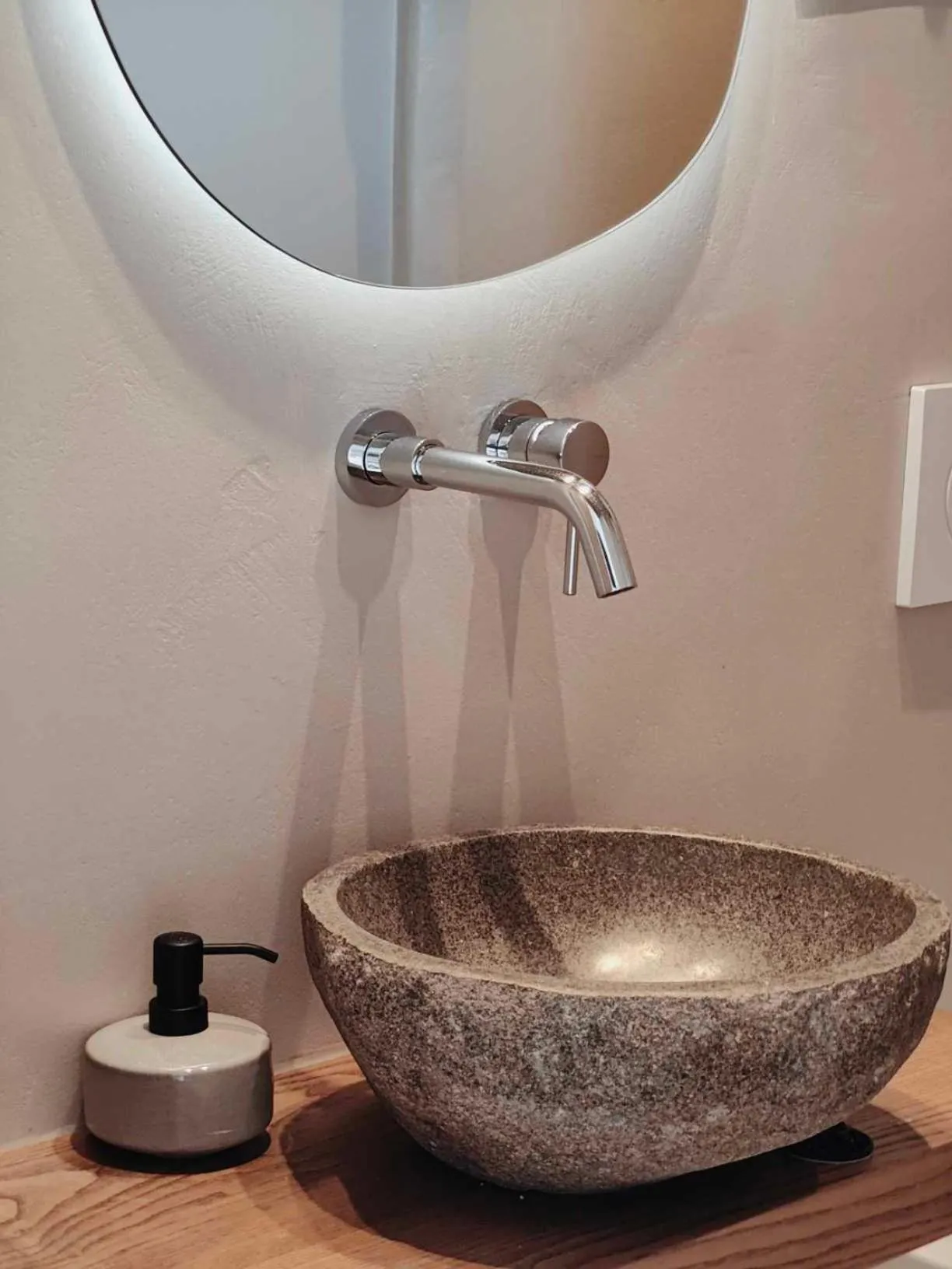 Bathroom in Avissalou Apartments