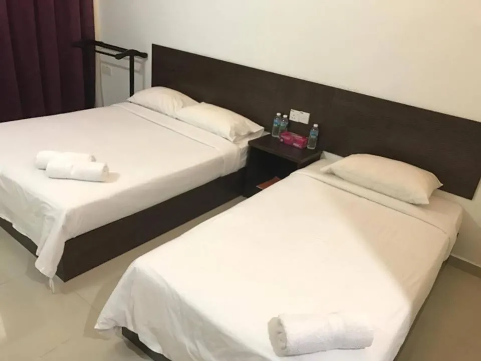 Teluk Lipat Seaview Inn