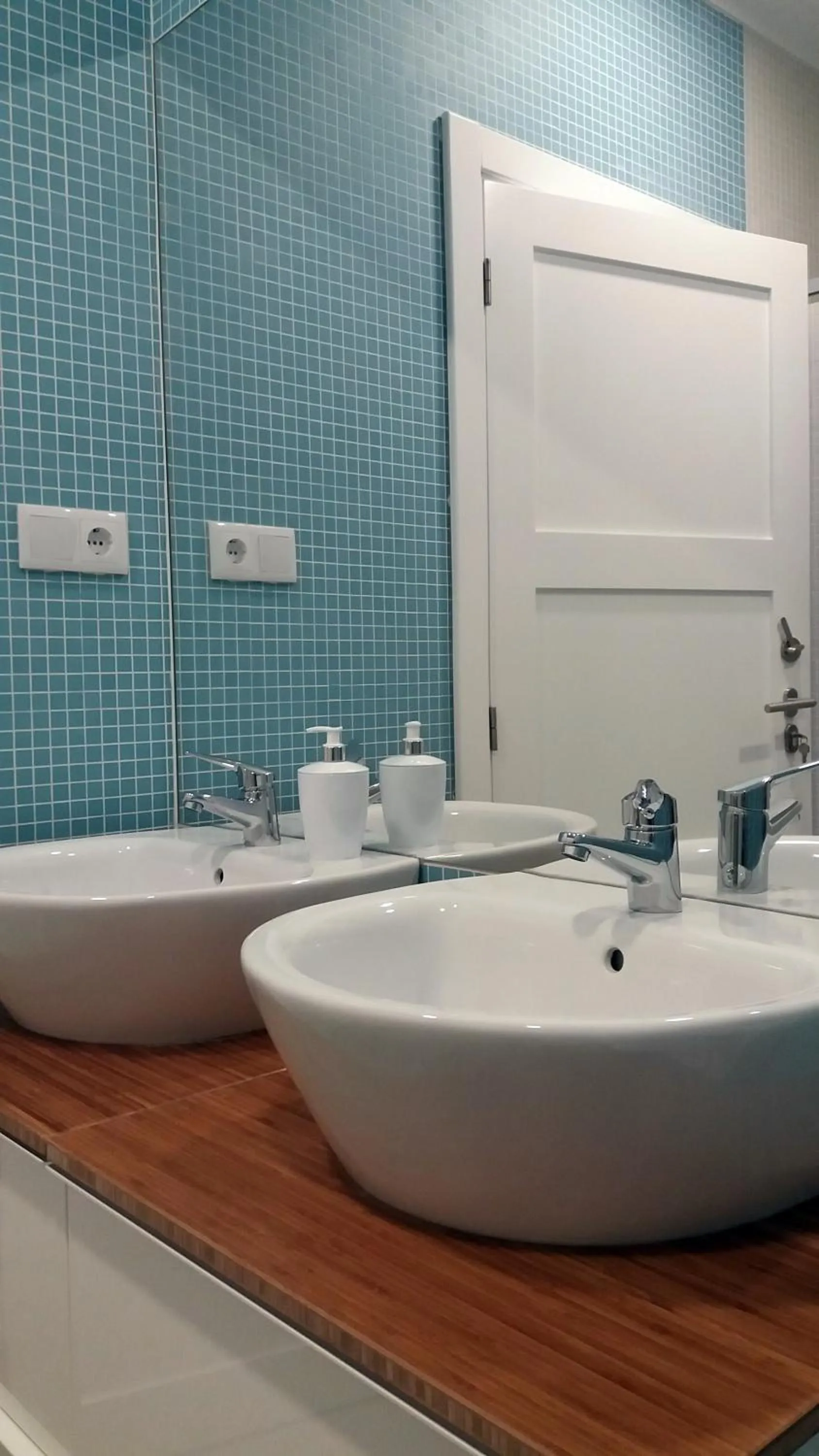 Bathroom in My Angra Charming House