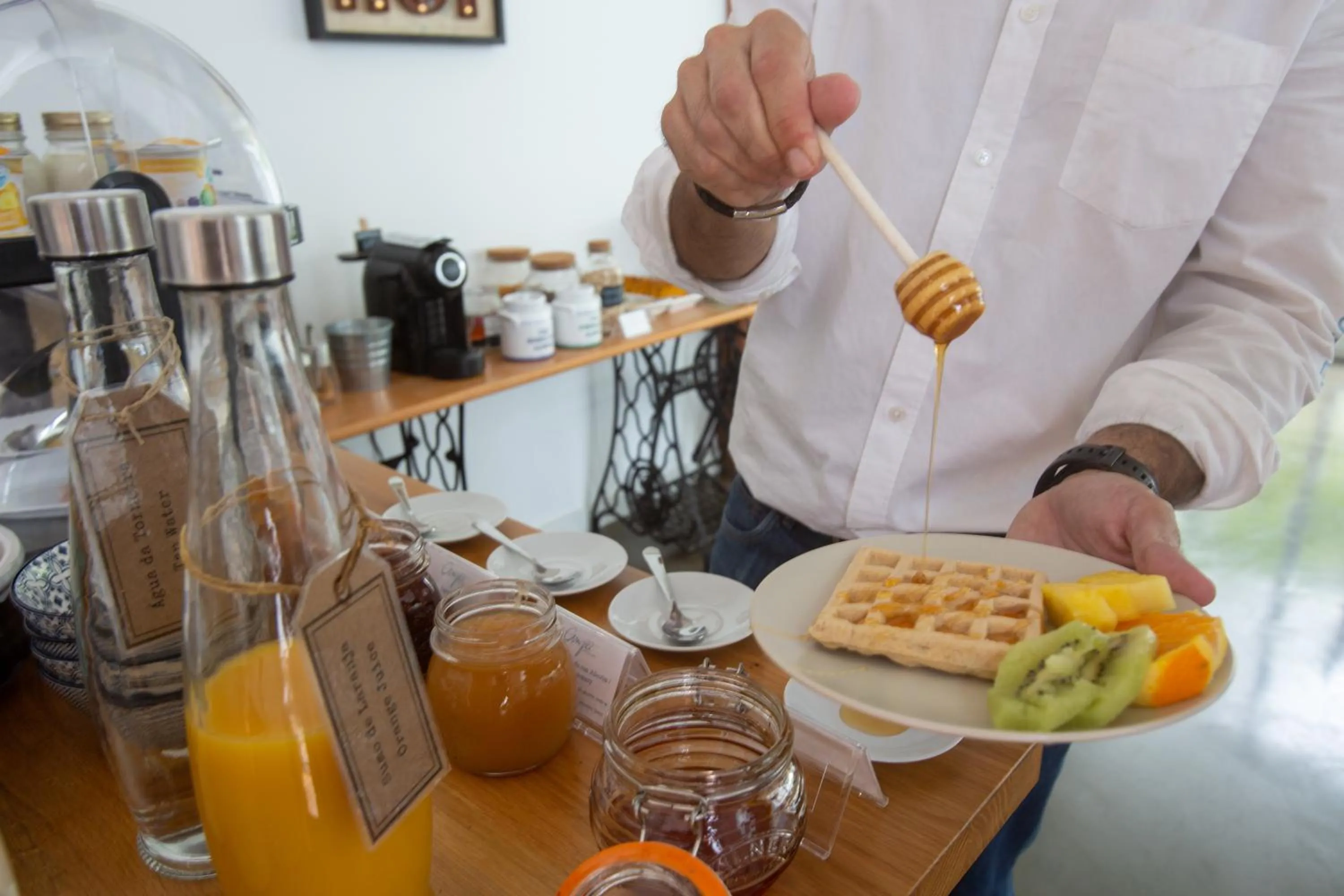 Buffet breakfast in My Angra Charming House