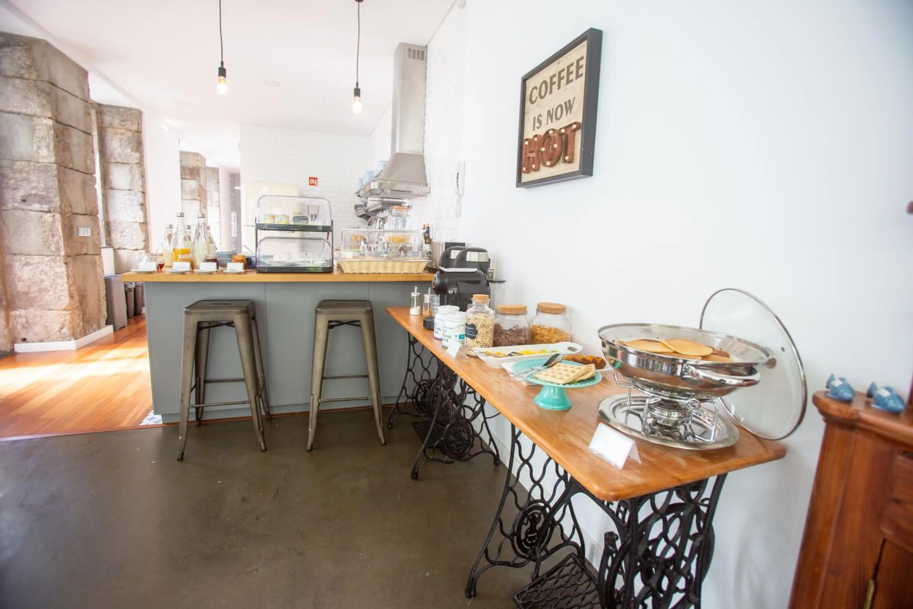 Communal kitchen in My Angra Charming House