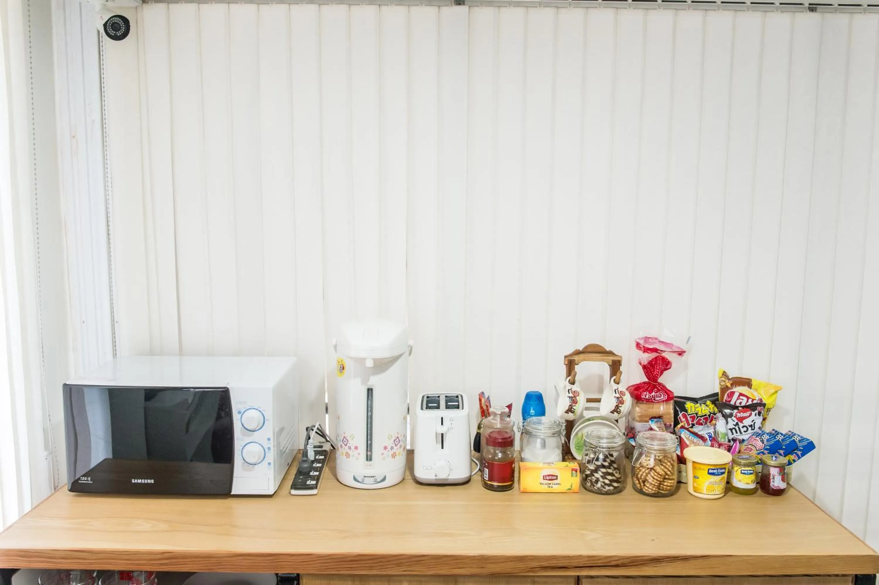 Food and drinks in Full stop. Hostel Chiang Mai