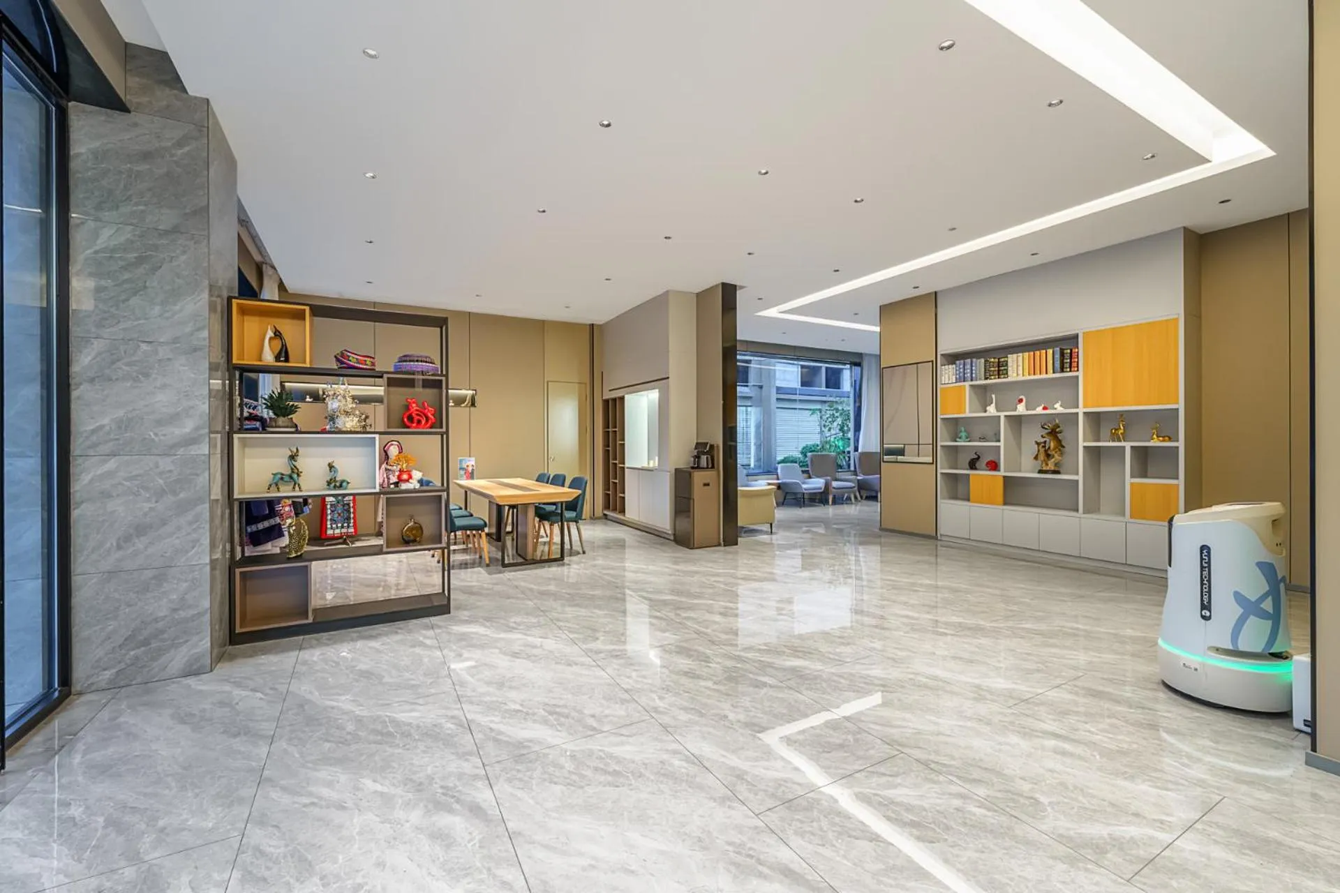 Communal lounge/ TV room in Home Inn Zhangjiajie Tianmen Mountain Branch