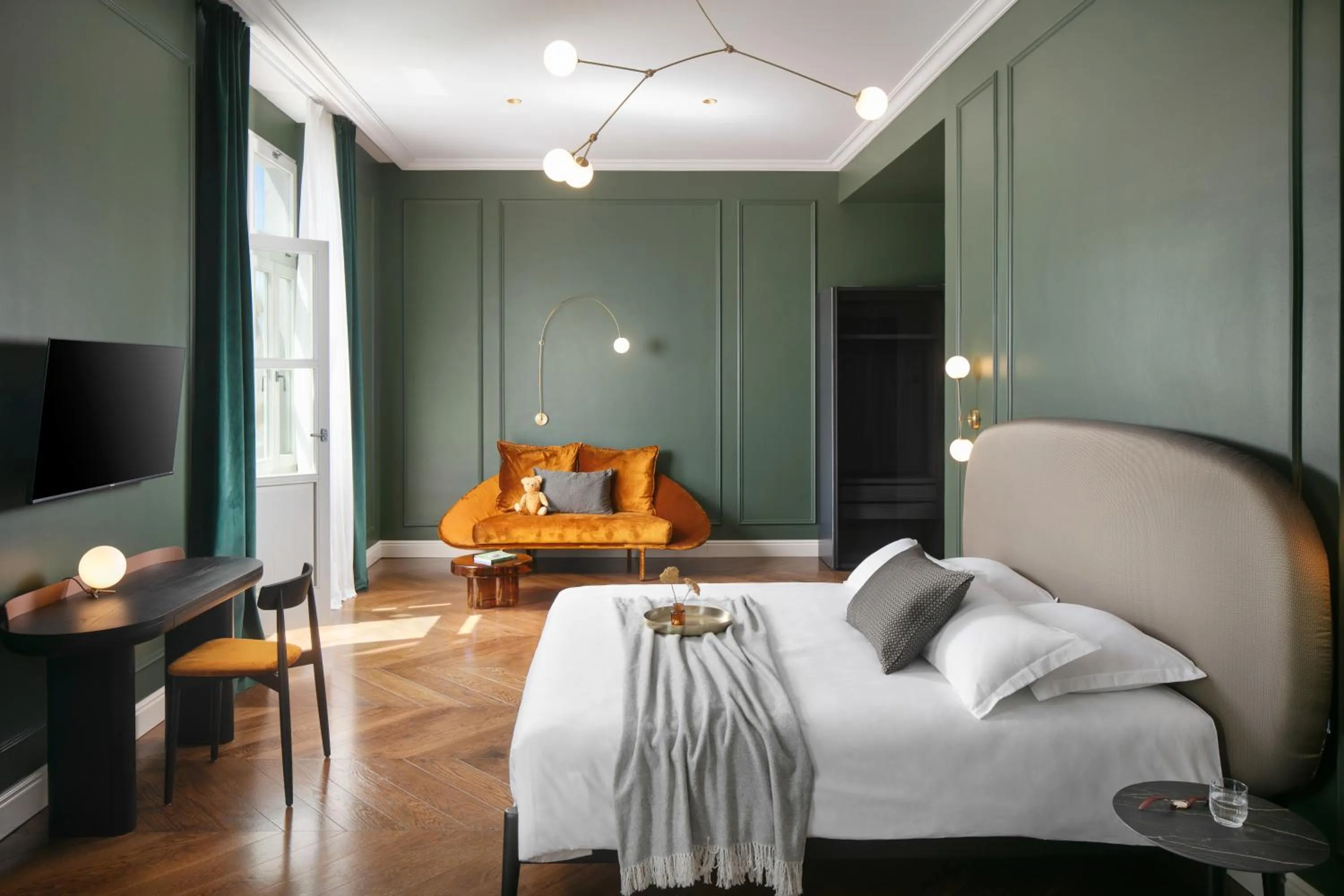 Bed in Almayer Art & Heritage Adults Only Hotel and Dépendance rooms