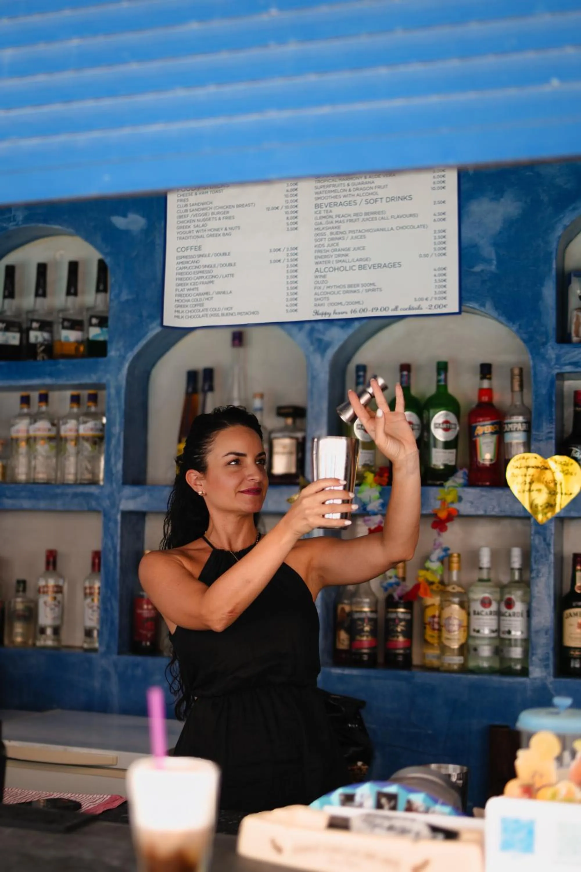 Restaurant/places to eat in Roula Villa Studios & Apartments