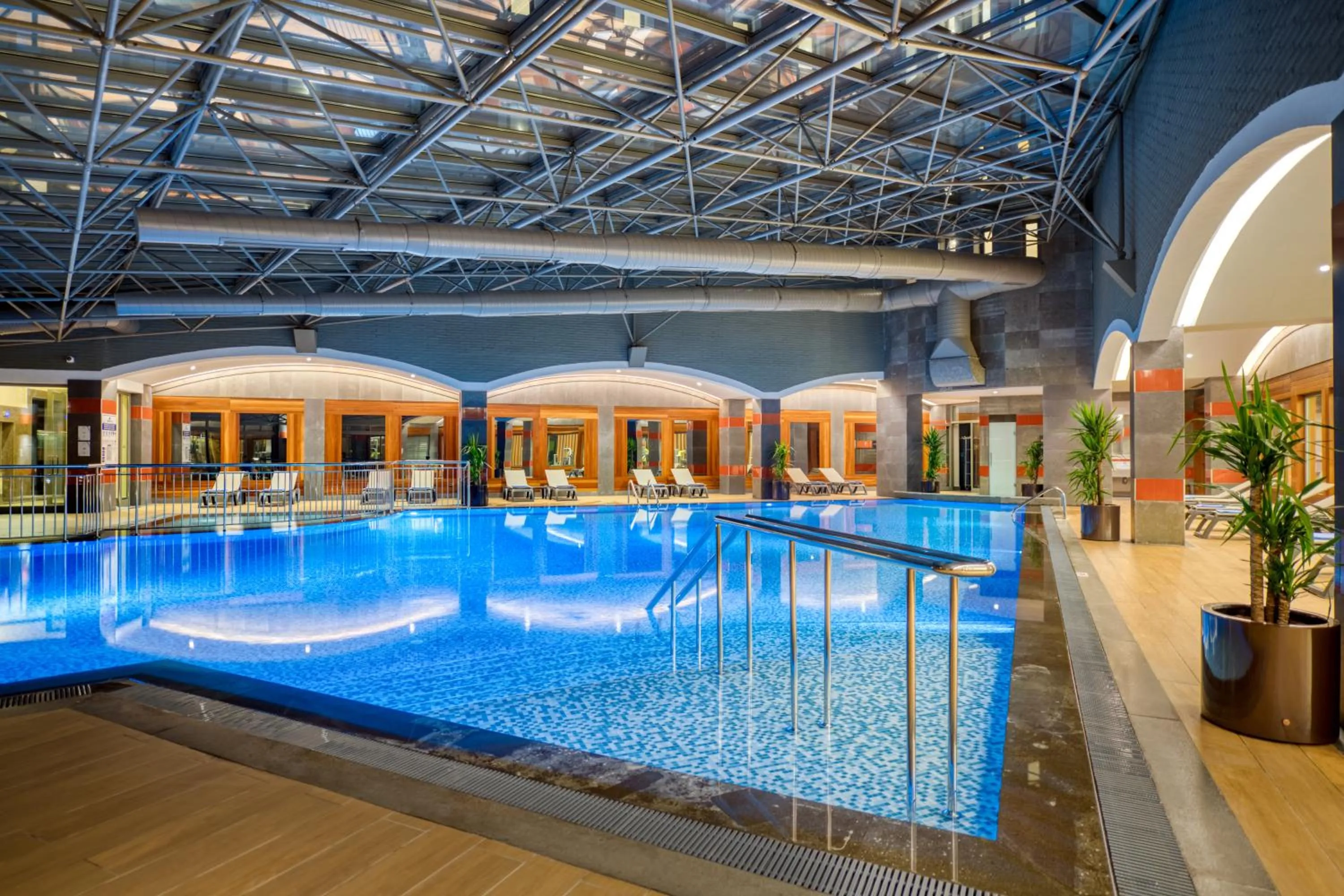 Swimming pool in Megasaray Club Belek