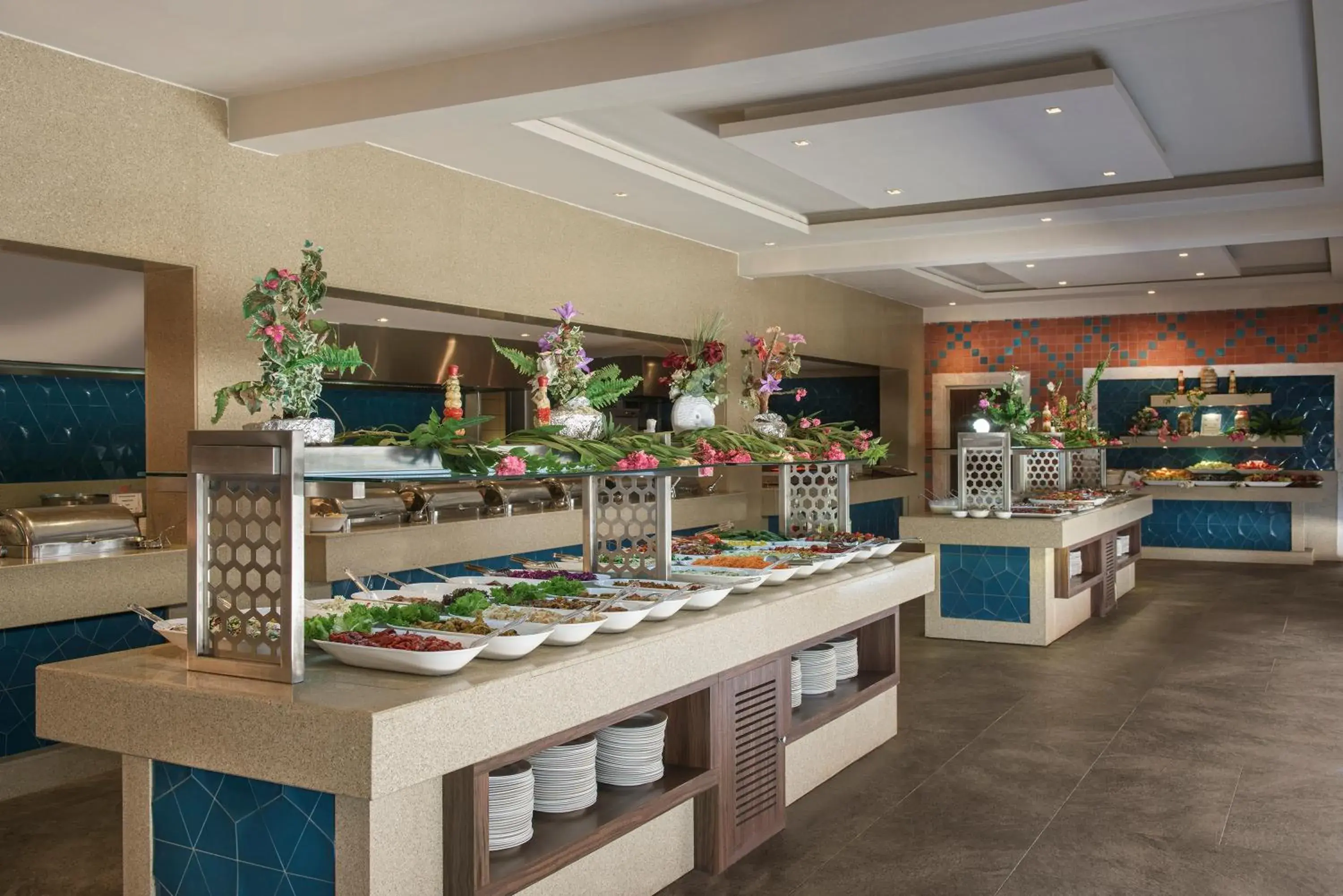 Restaurant/places to eat in Club Mega Saray