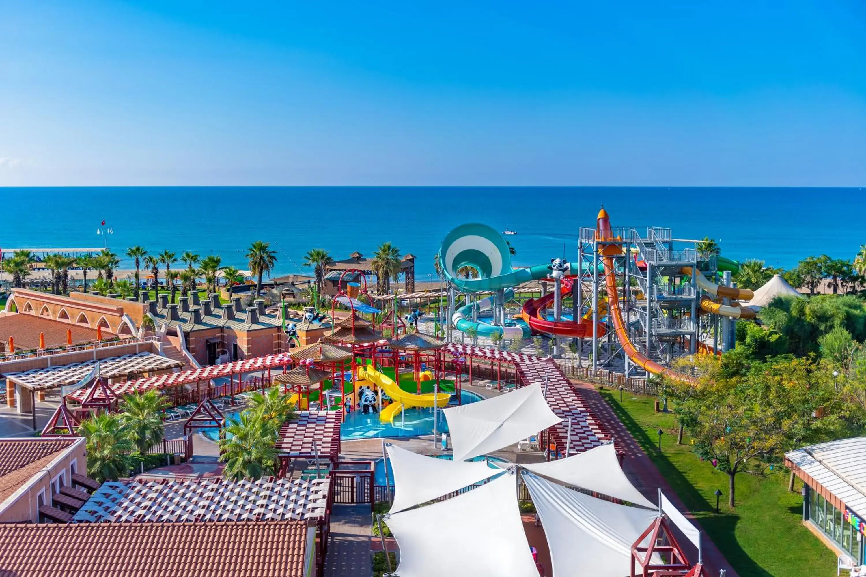 Swimming pool, Bird's-eye View in Club Mega Saray