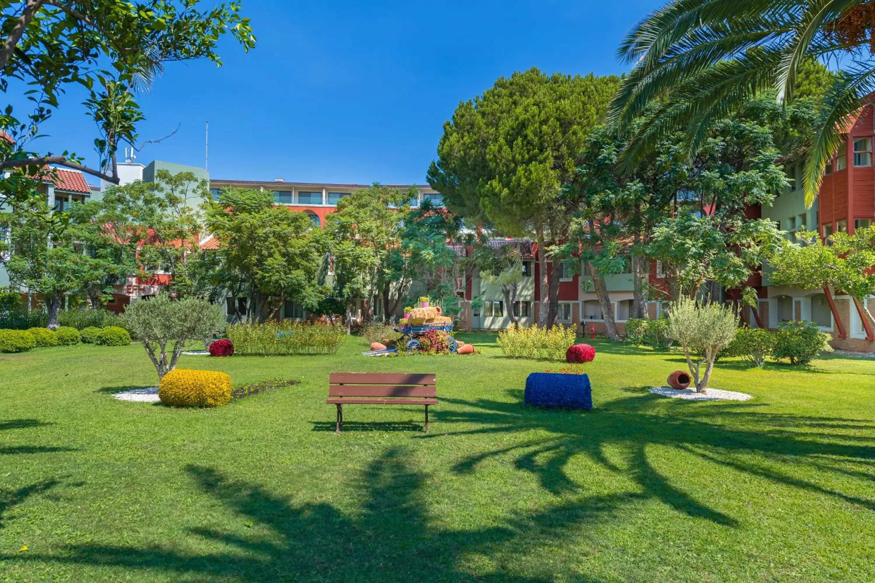 Garden in Club Mega Saray