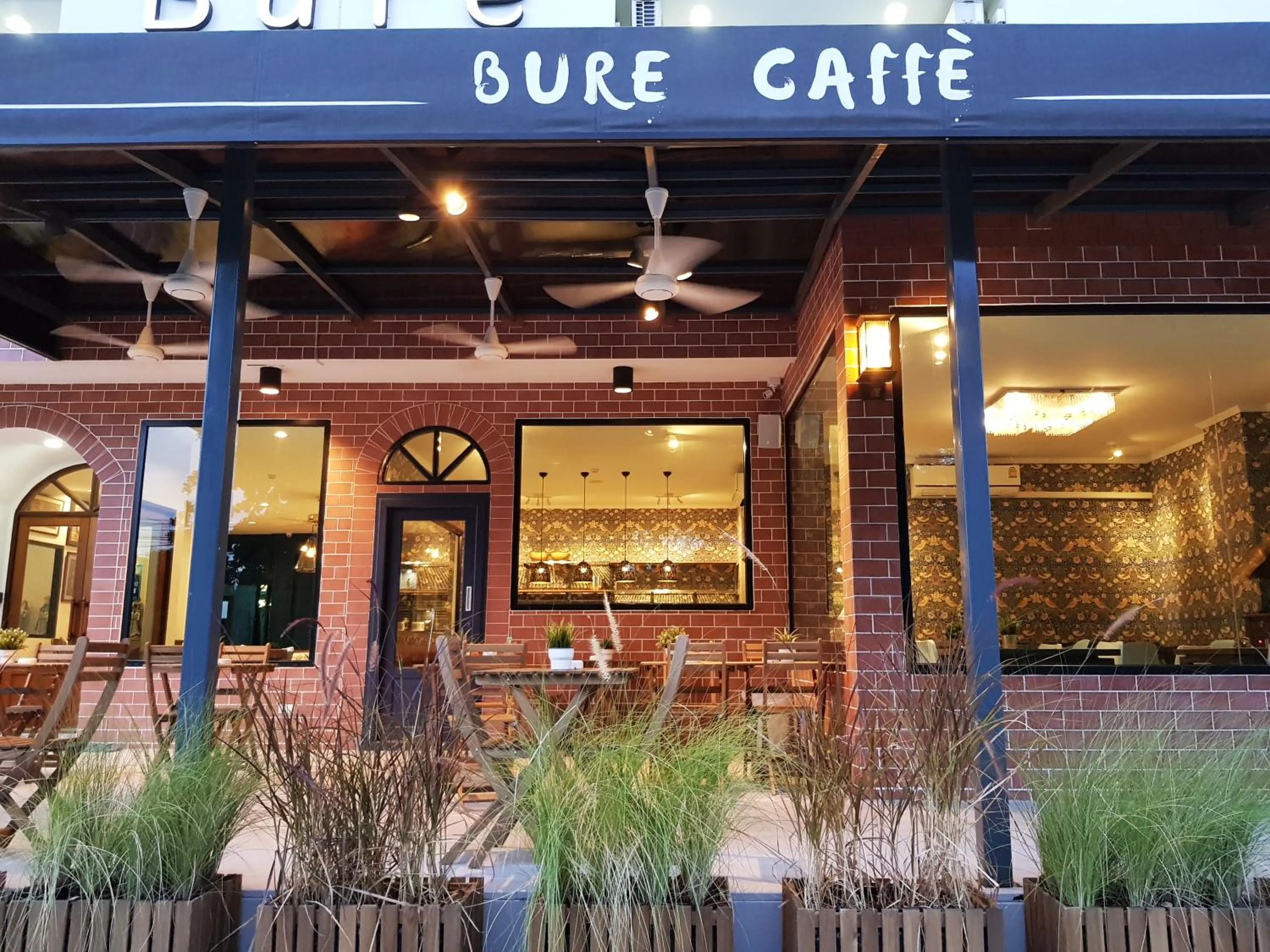 Facade/entrance in Chez Bure - Bure Homestay