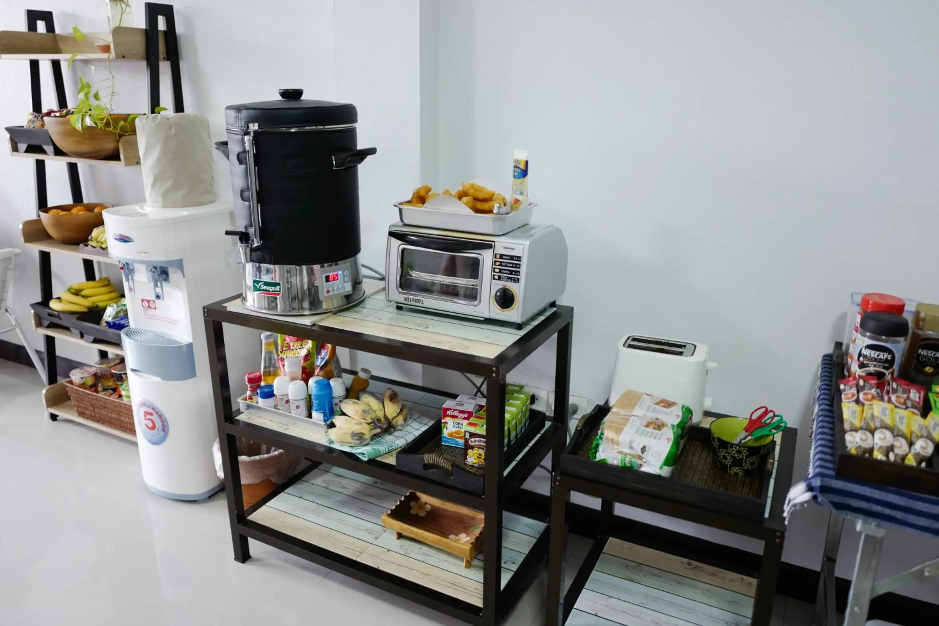 Food and drinks in Chez Bure - Bure Homestay Food and drinks in Chez Bure - Bure Homestay