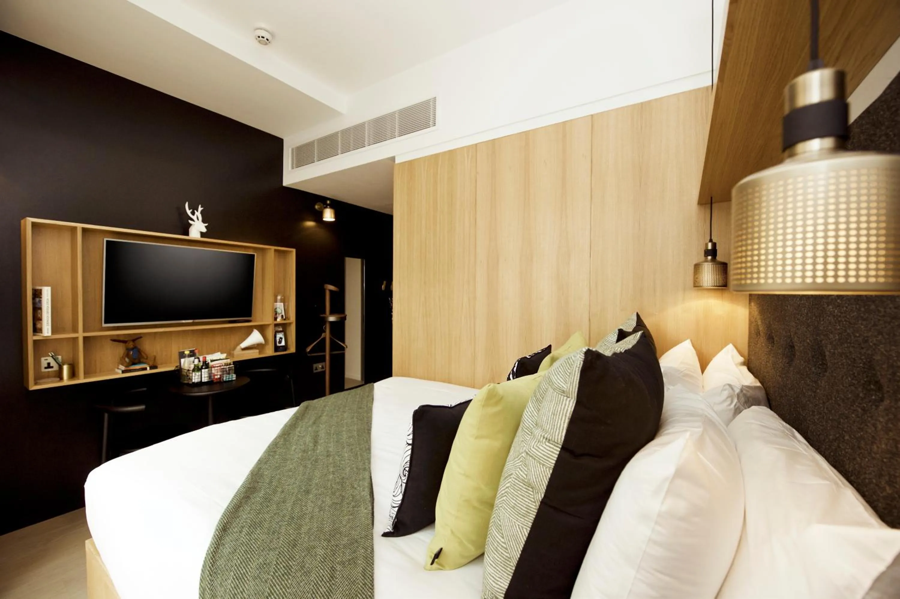 Bed in Wilde Aparthotels London Covent Garden