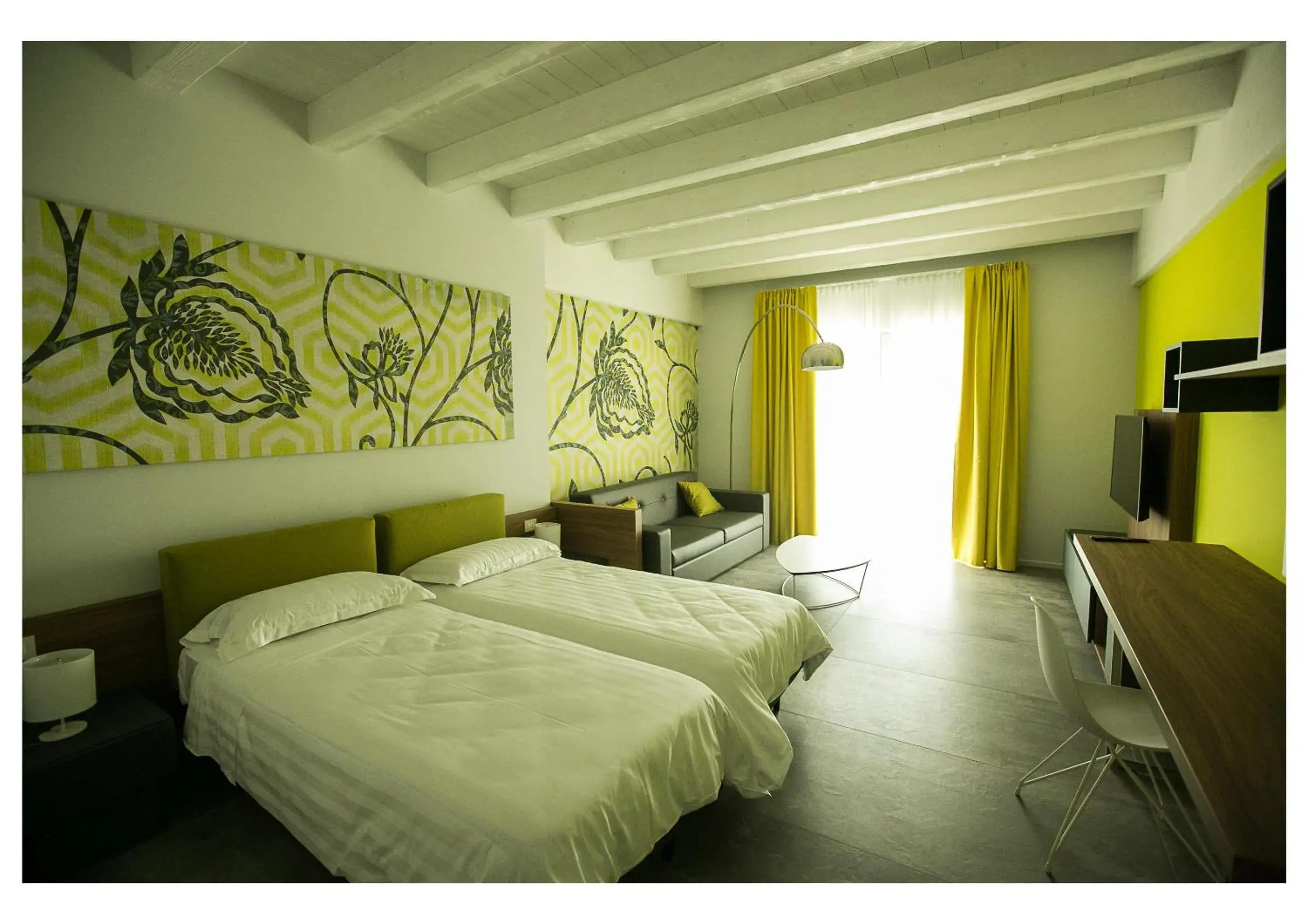 Photo of the whole room, Bed in Ca' Barbini Resort