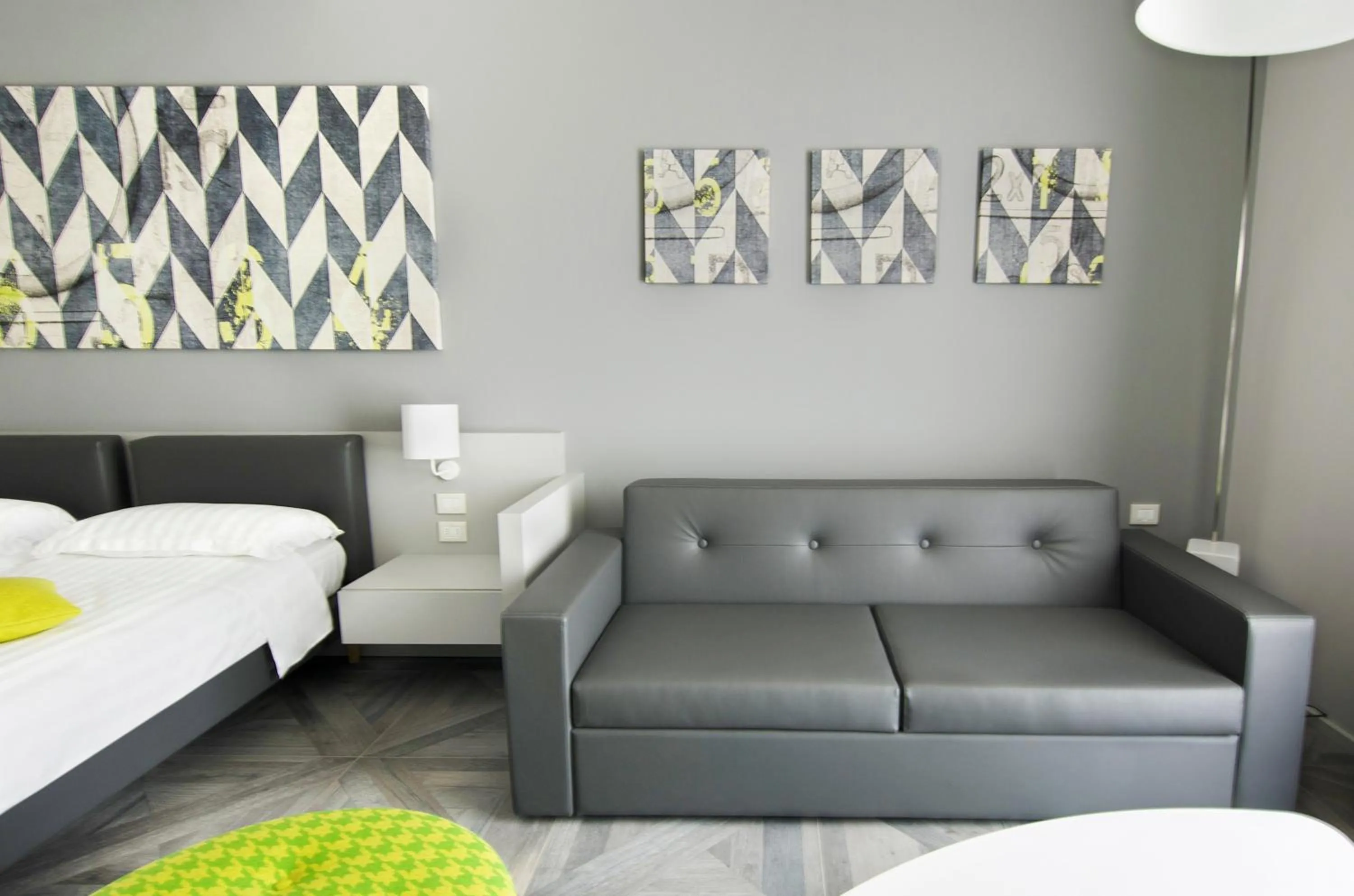 Shower, Bed in Ca' Barbini Resort