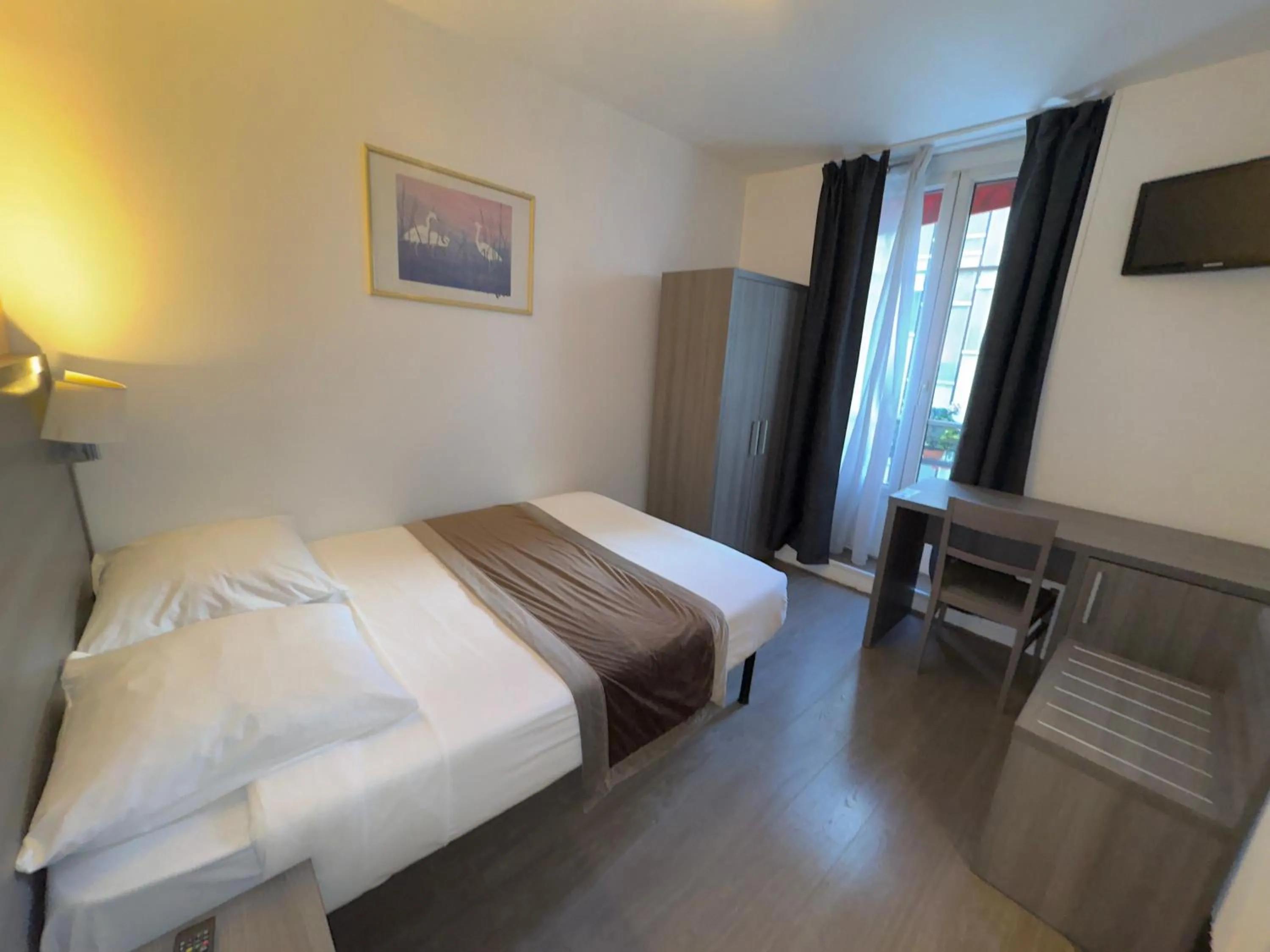 Bedroom, Bed in Luxor Bastille Hotel